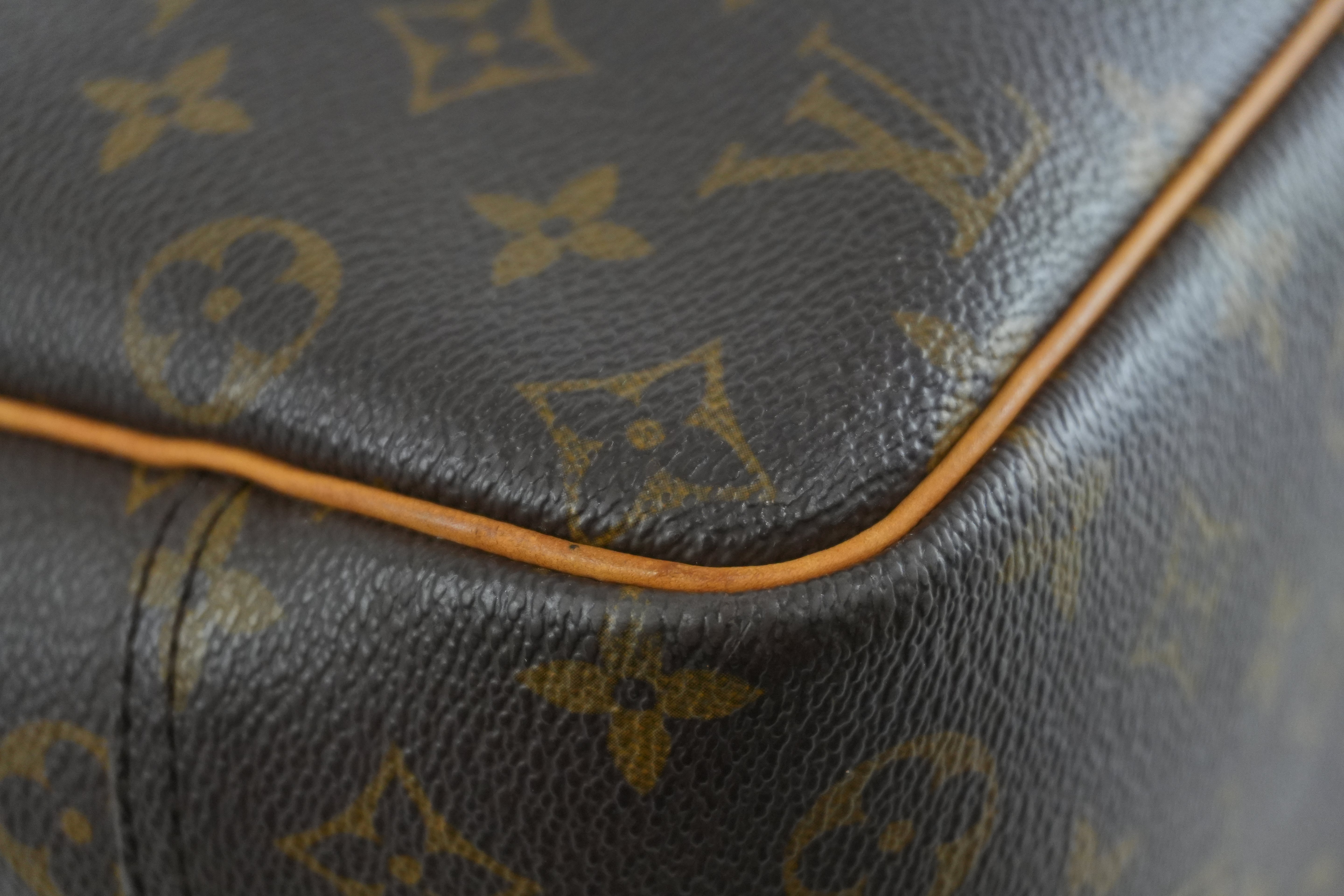 Louis Vuitton Monogram Deauville Handbag Used