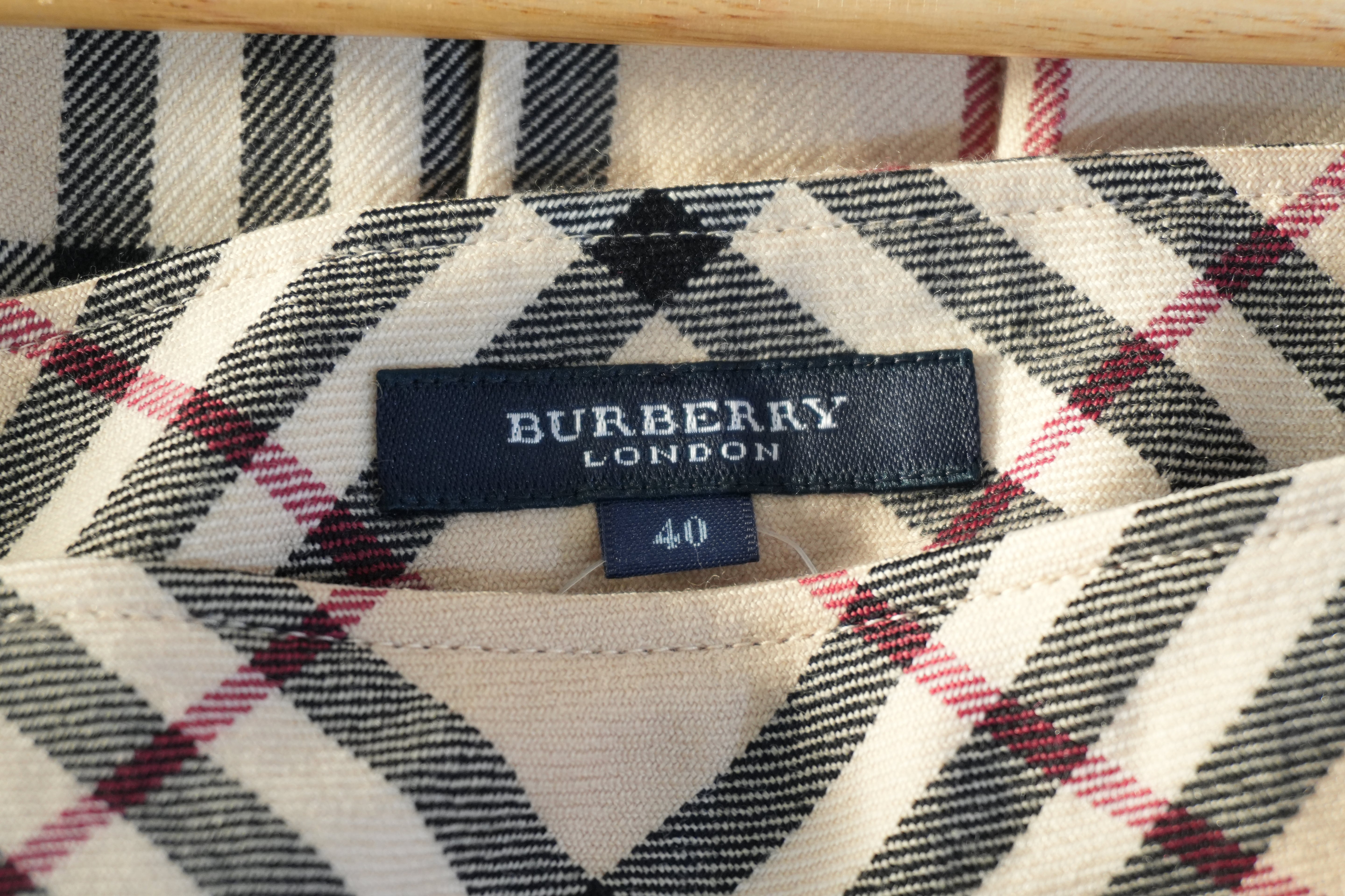 Pre-owned Burberry Skirt Size 40