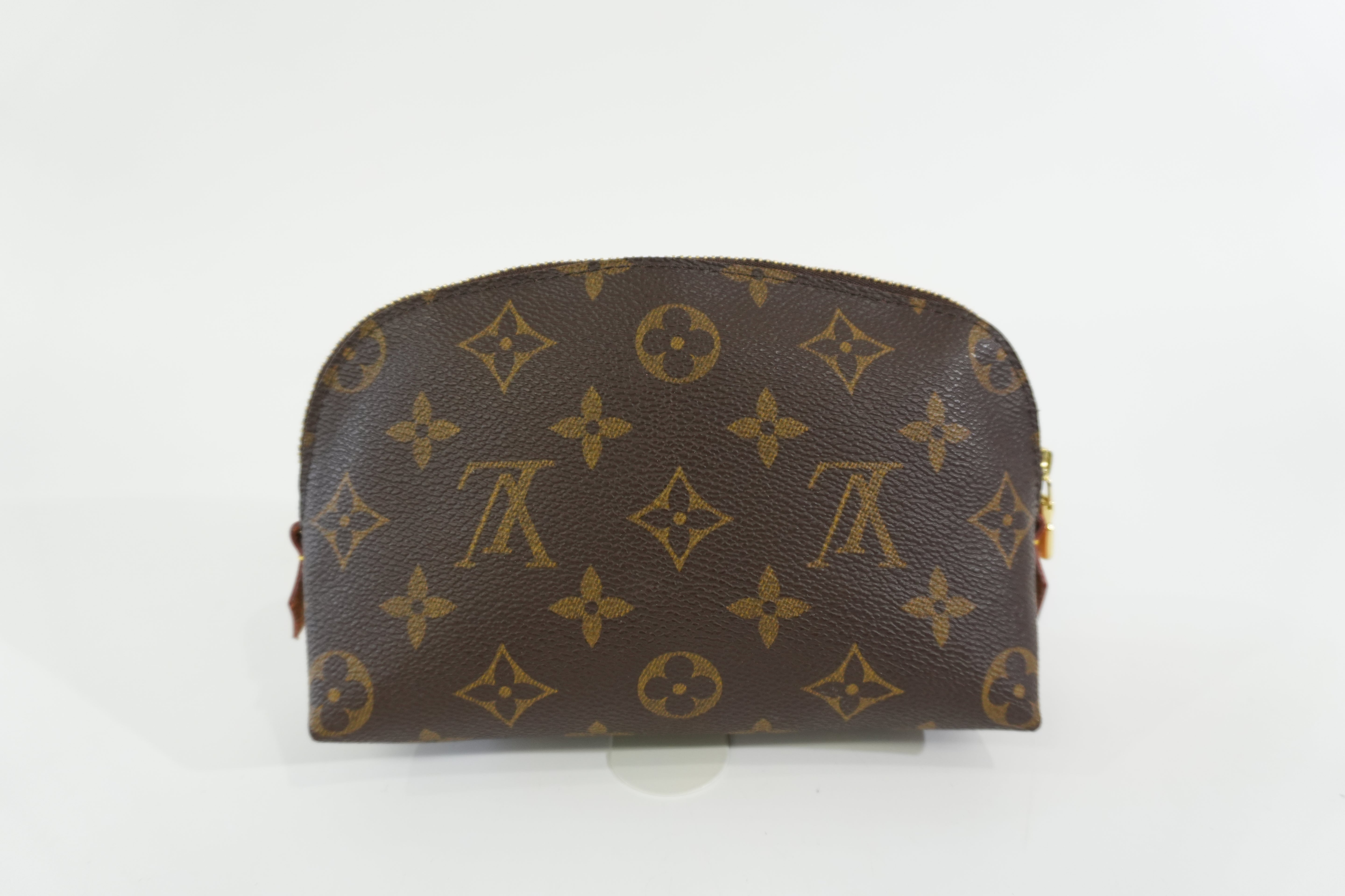 Pre-owned Louis Vuitton Monogram Cosmetic Pouch