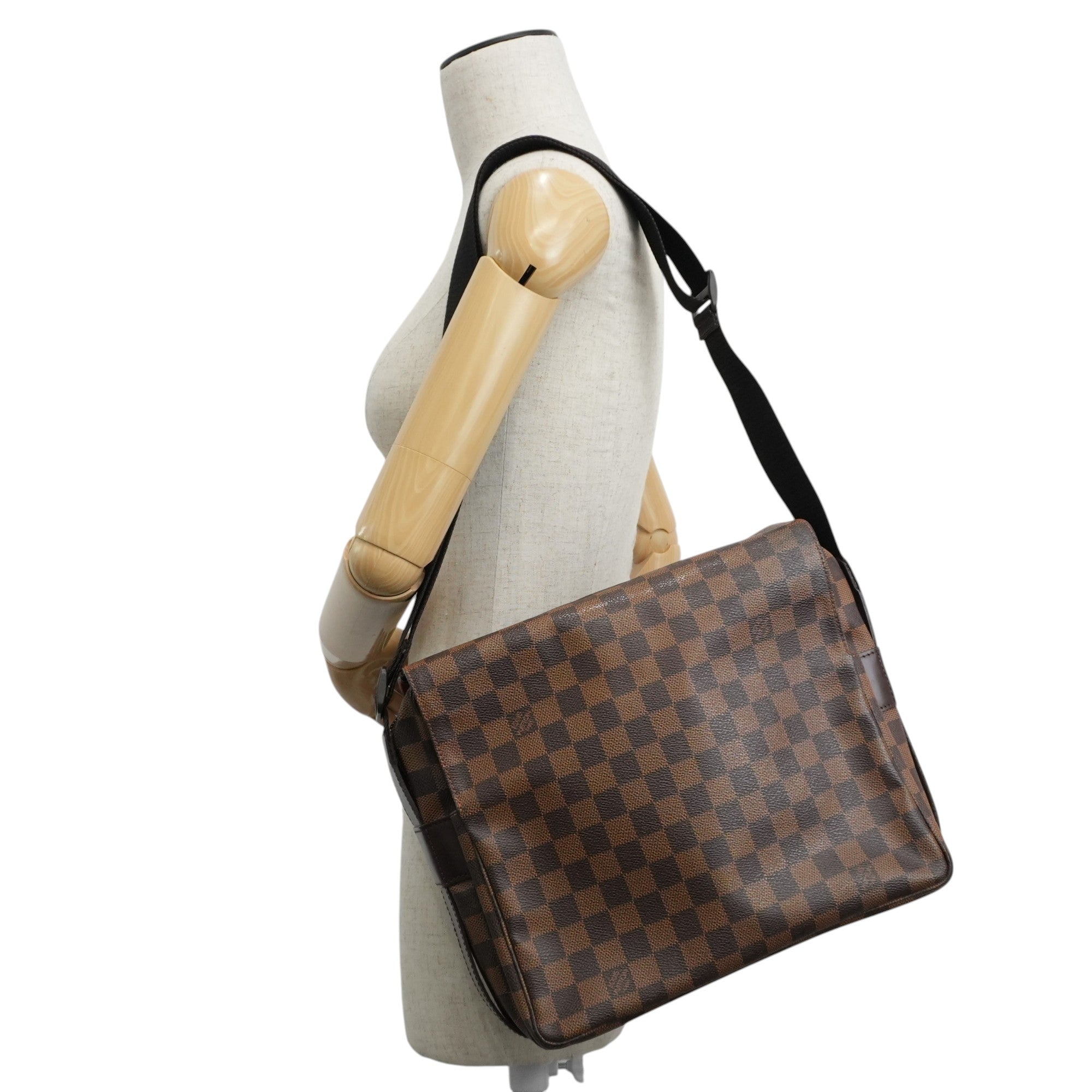 Louis Vuitton Damier Ebene Naviglio Messenger Bag Used