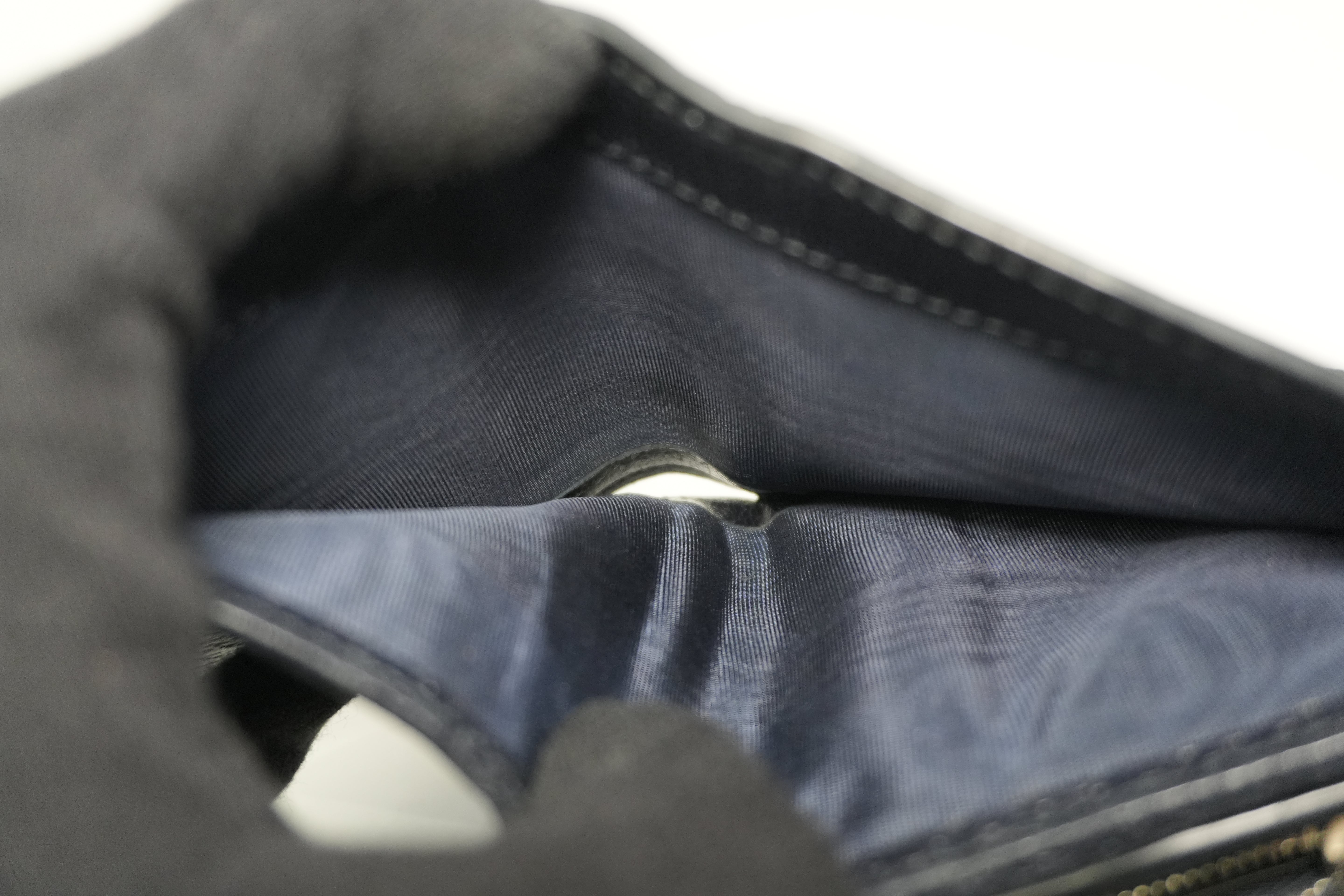 Pre-owned Gucci Guccisima Compact Wallet Blue