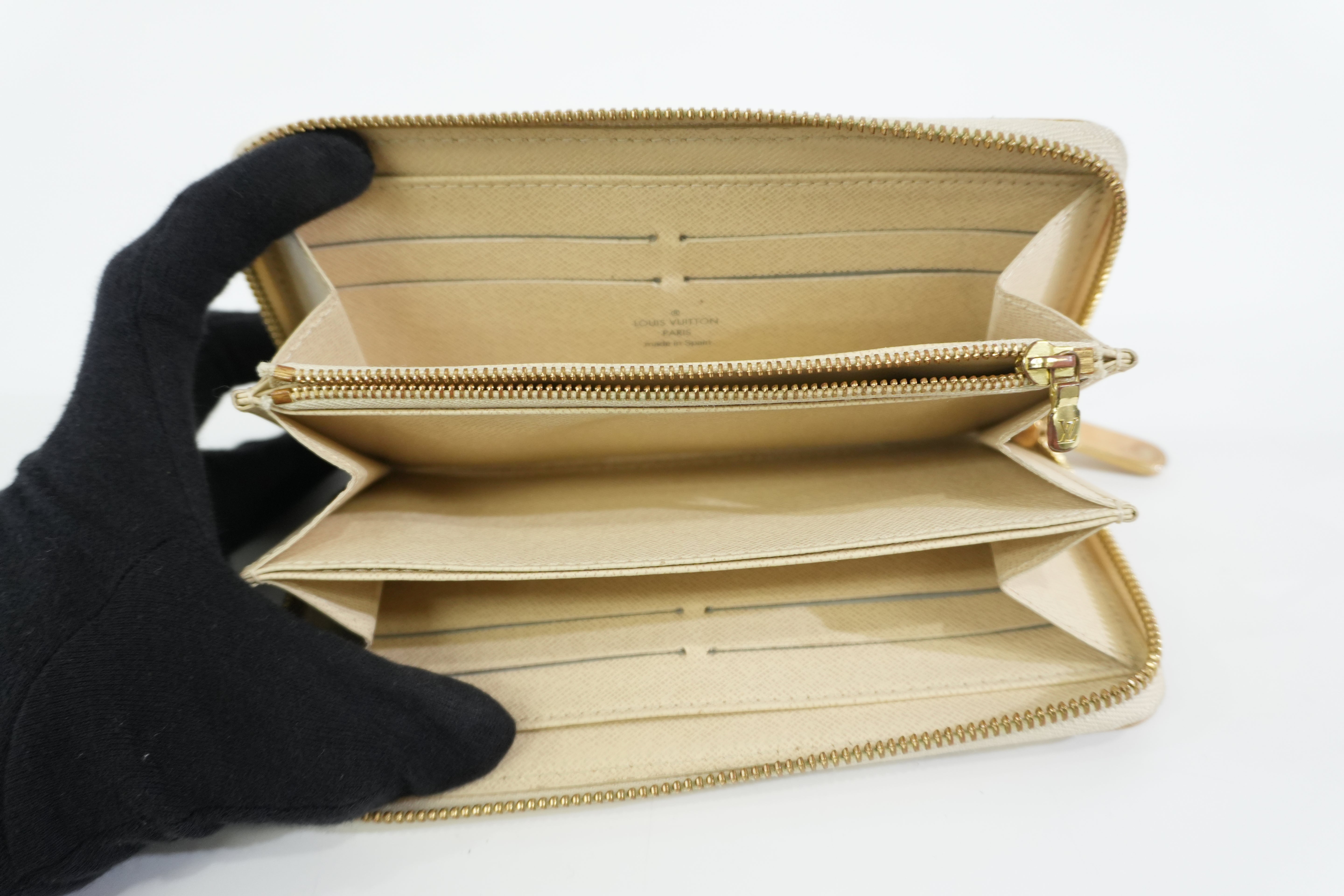 Pre-owned Louis Vuitton Damier Azur Zippy Wallet