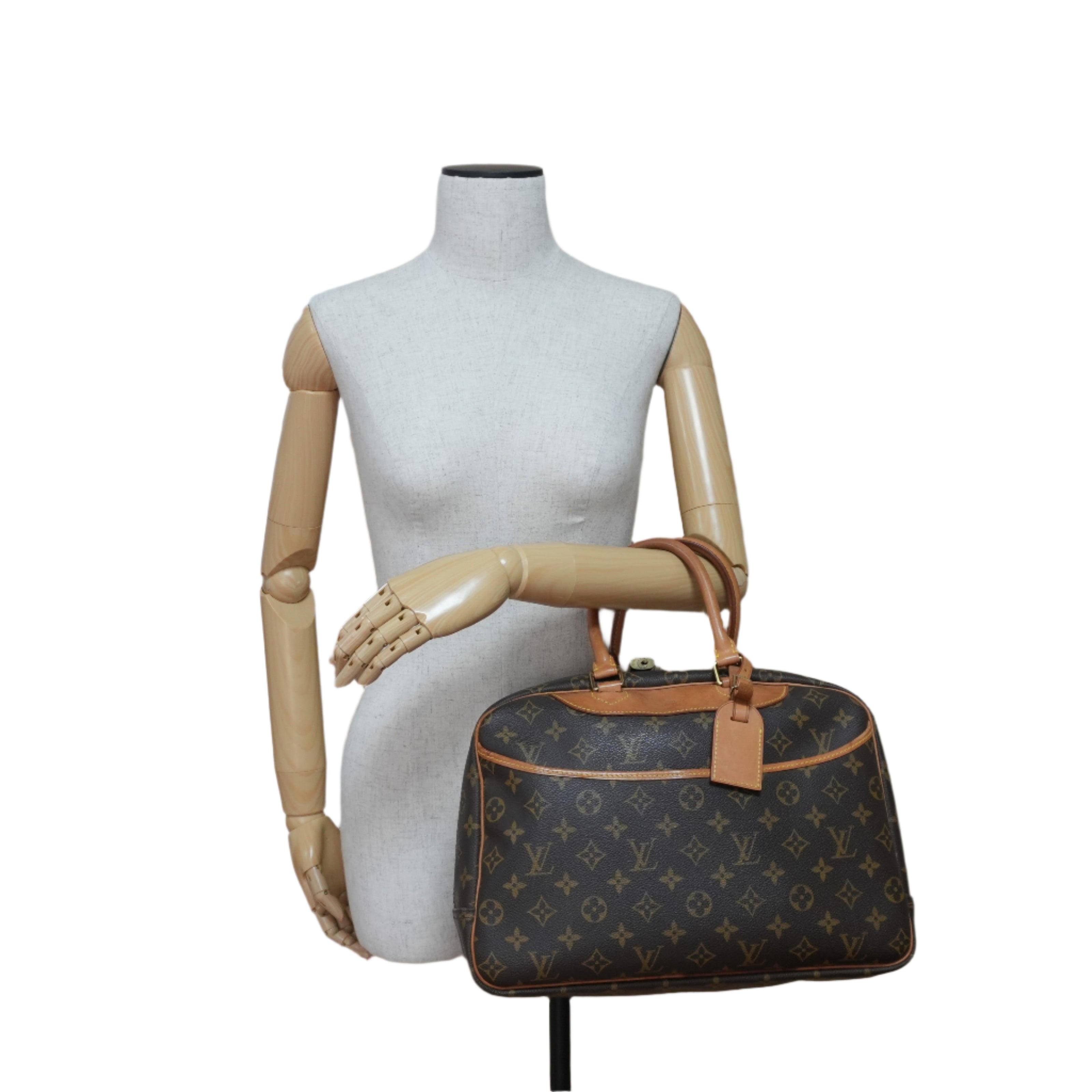 Louis Vuitton Monogram Deauville Handbag Used