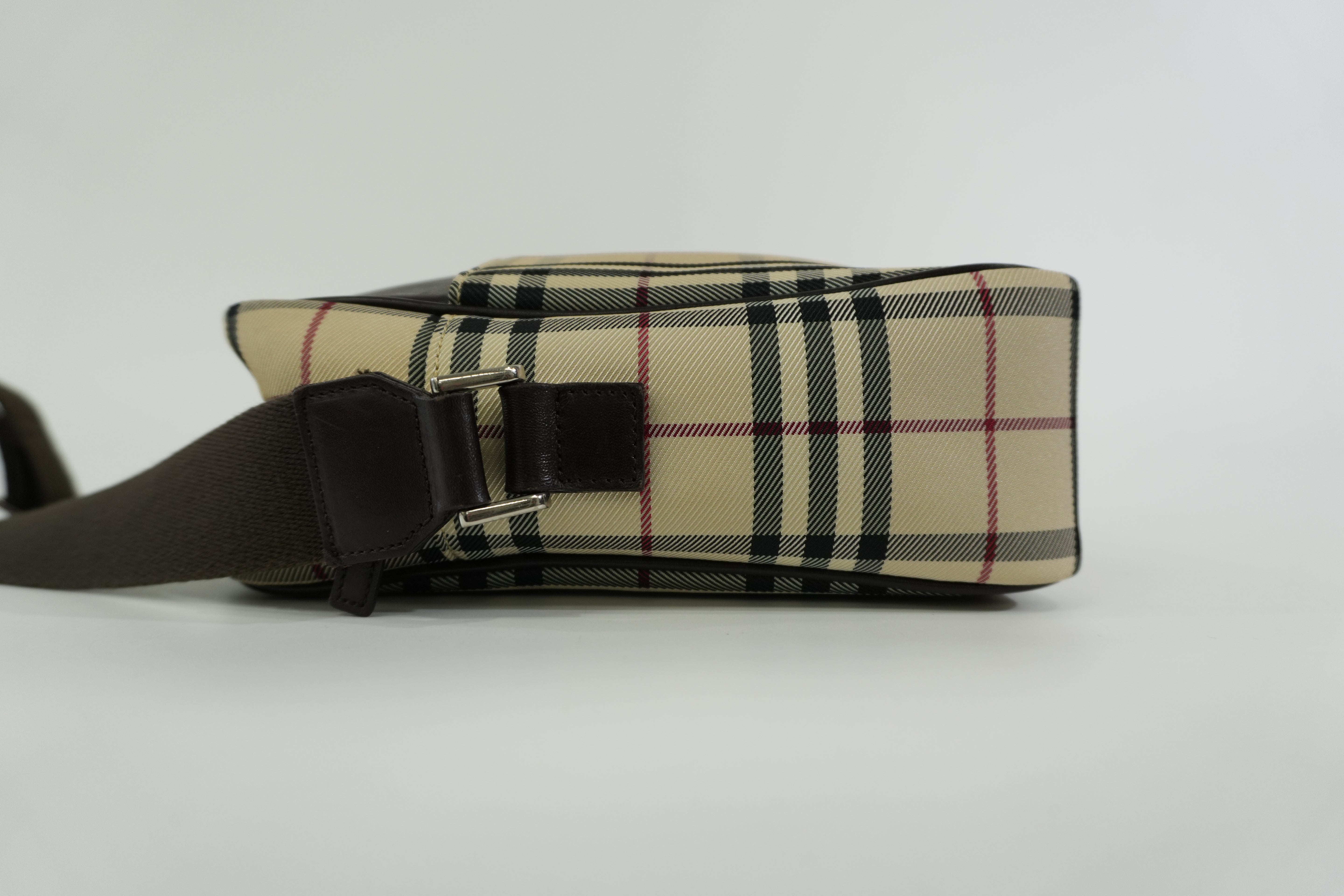 Pre-owned Burberry Nova Check Messenger Shoulder Bag Beige