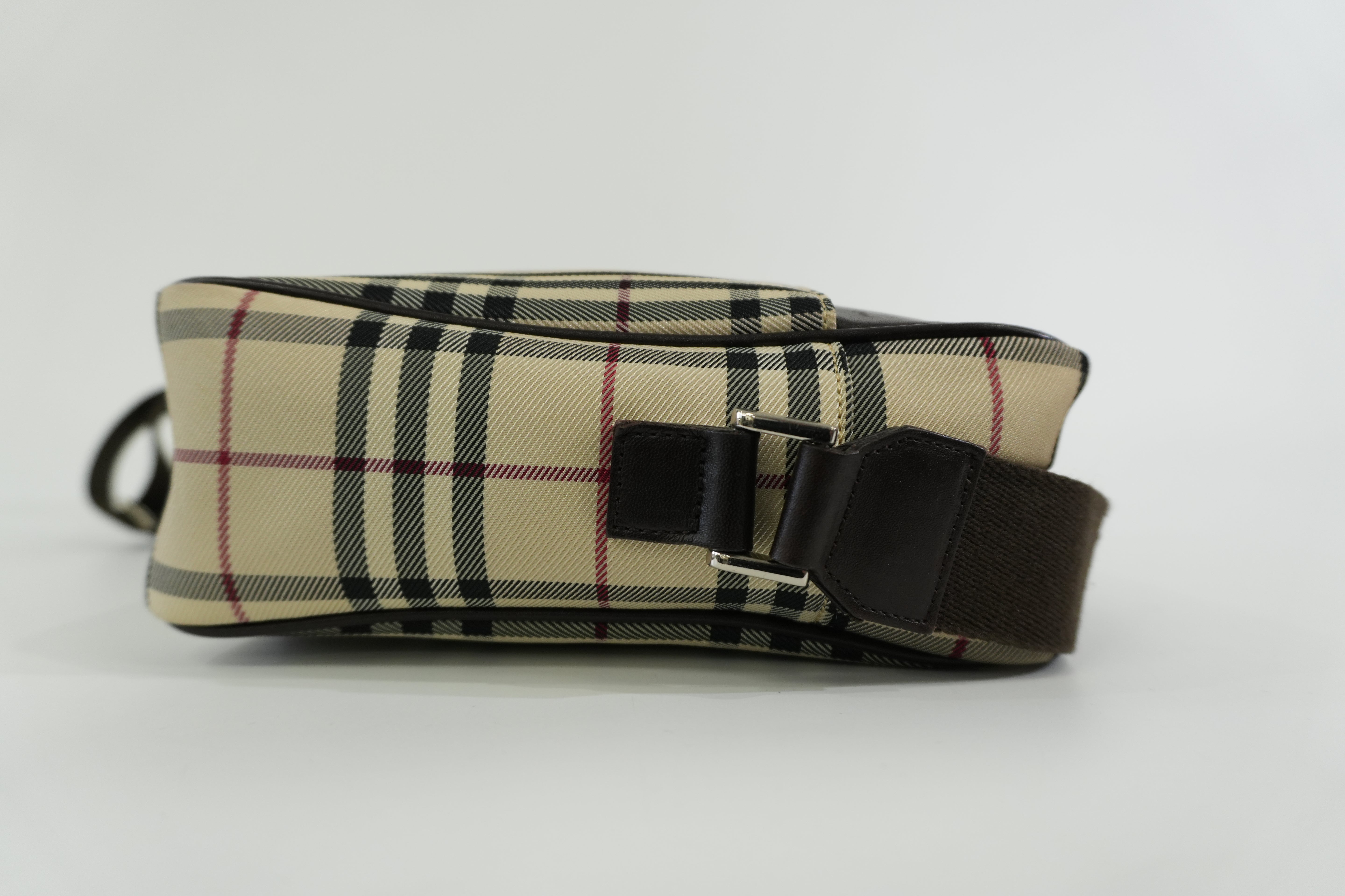 Pre-owned Burberry Nova Check Messenger Shoulder Bag Beige