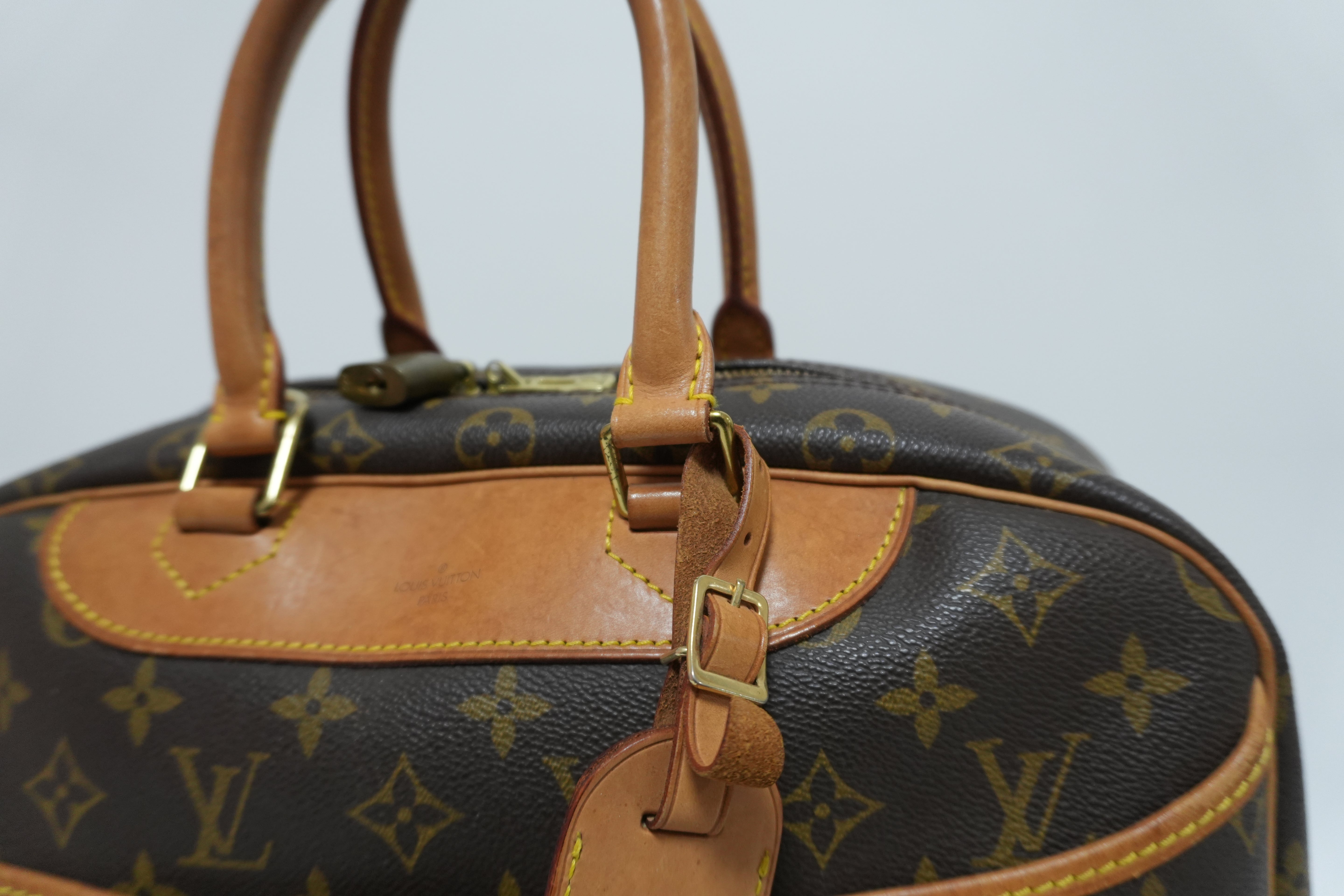 Louis Vuitton Monogram Deauville Handbag Used