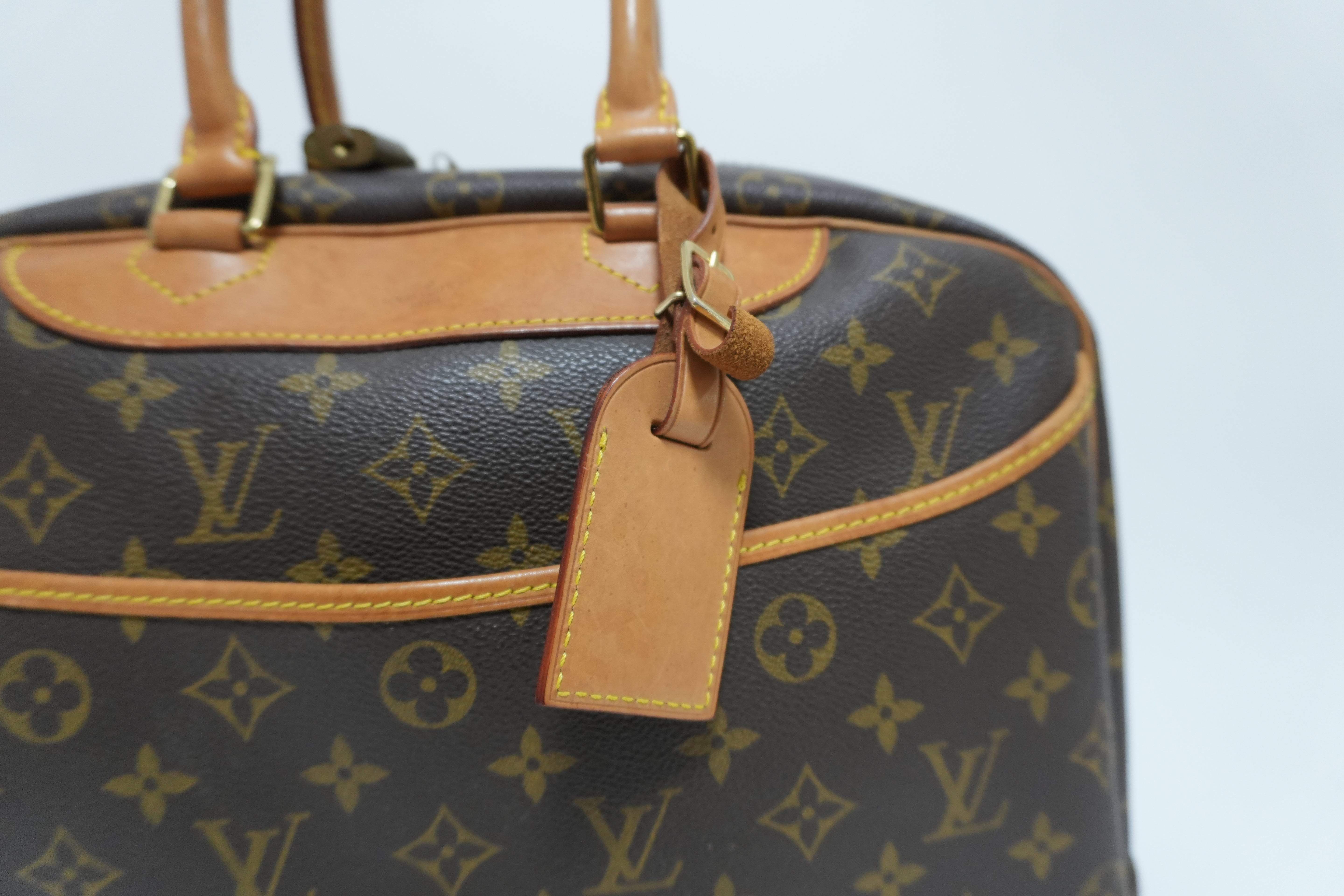 Louis Vuitton Monogram Deauville Handbag Used