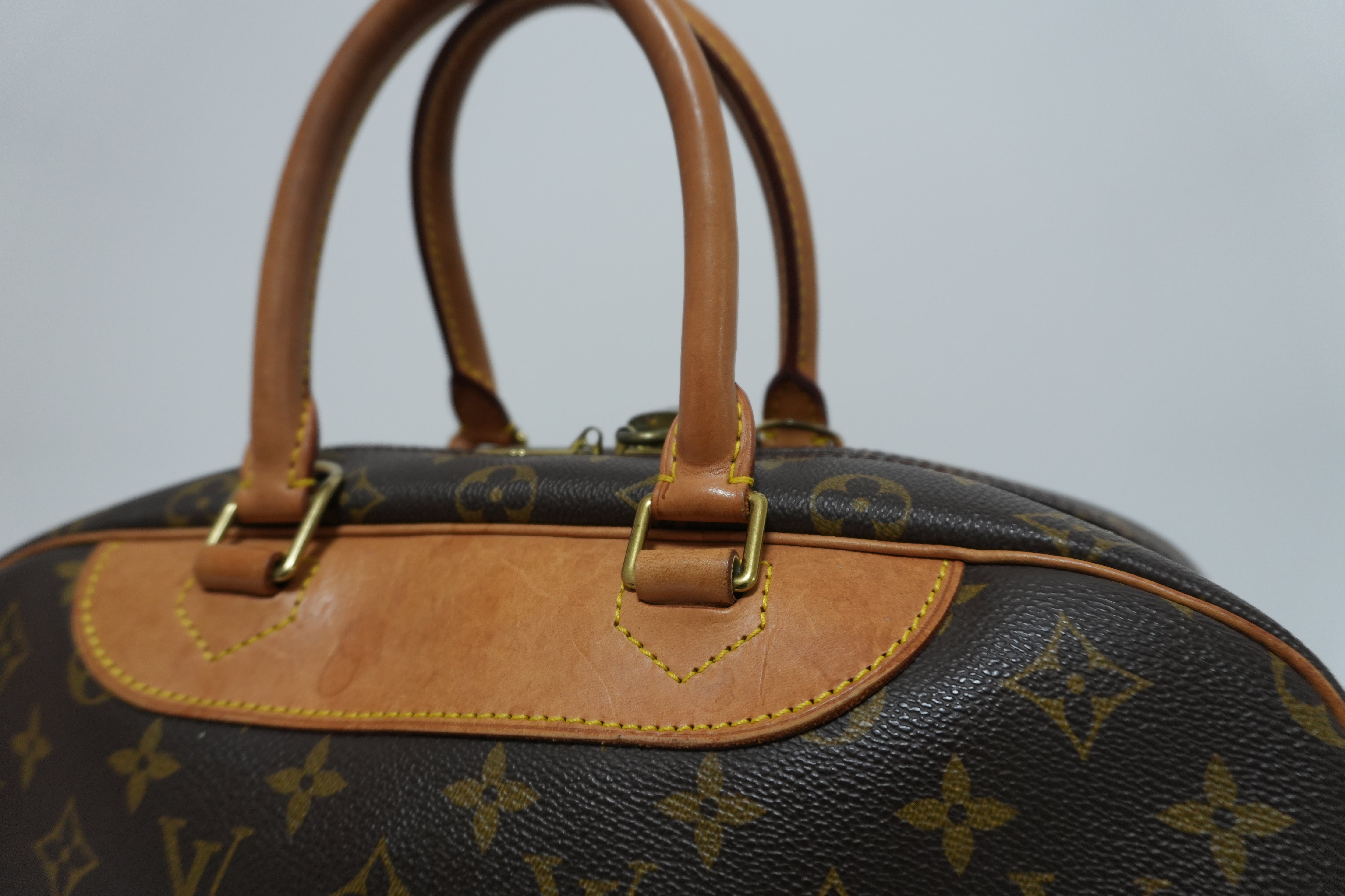 Louis Vuitton Monogram Deauville Handbag Used