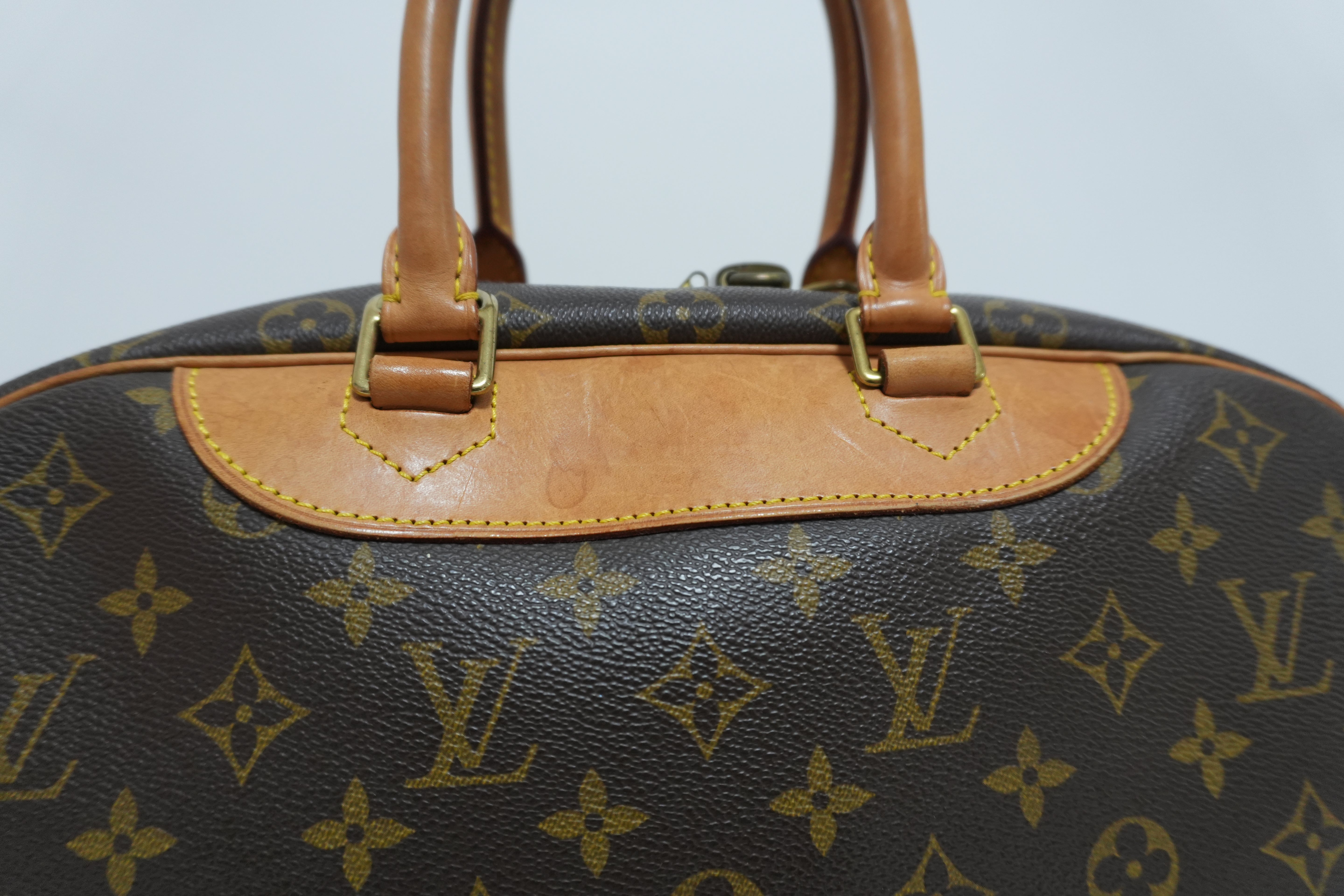 Louis Vuitton Monogram Deauville Handbag Used