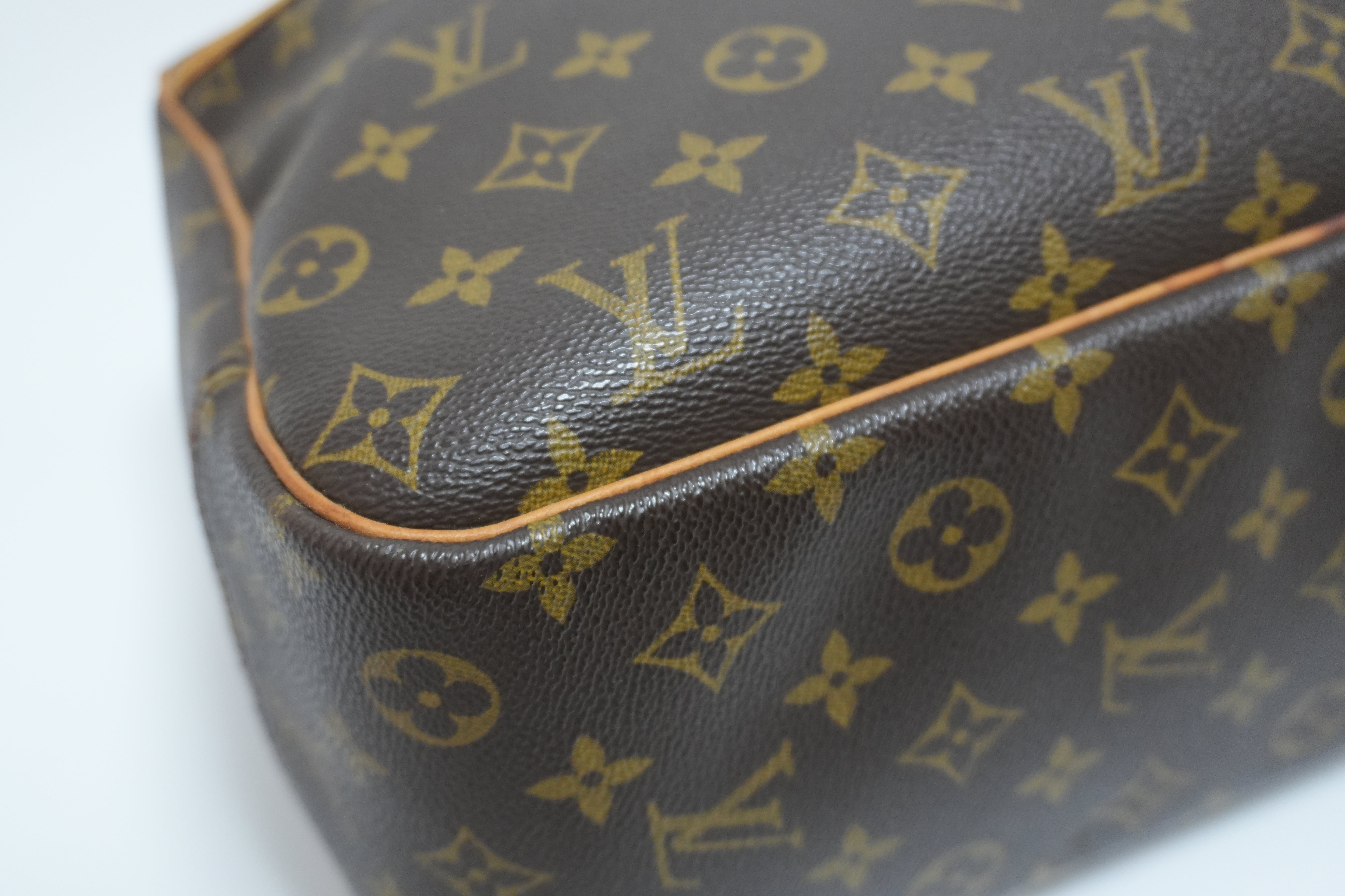 Louis Vuitton Monogram Deauville Handbag Used