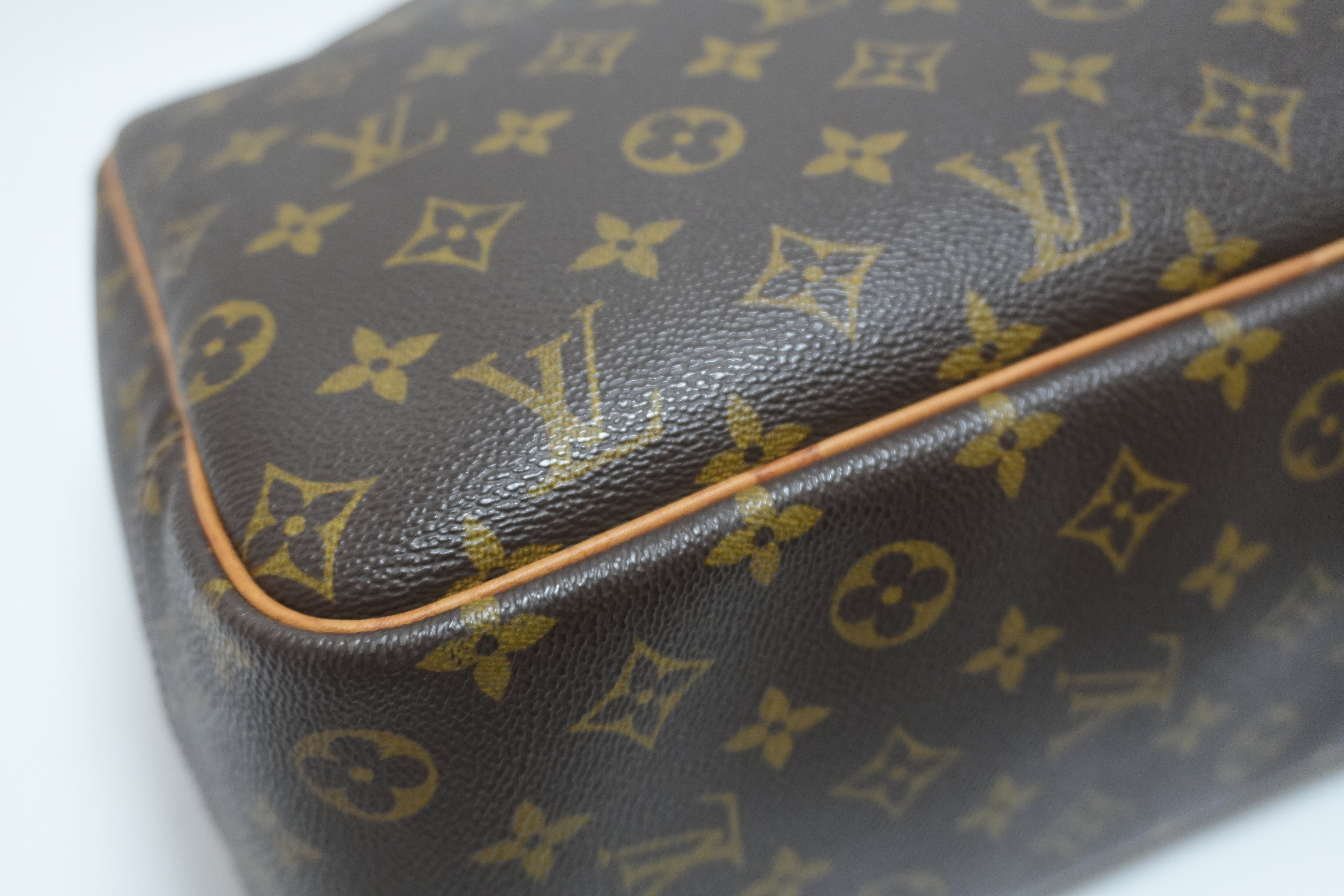 Louis Vuitton Monogram Deauville Handbag Used