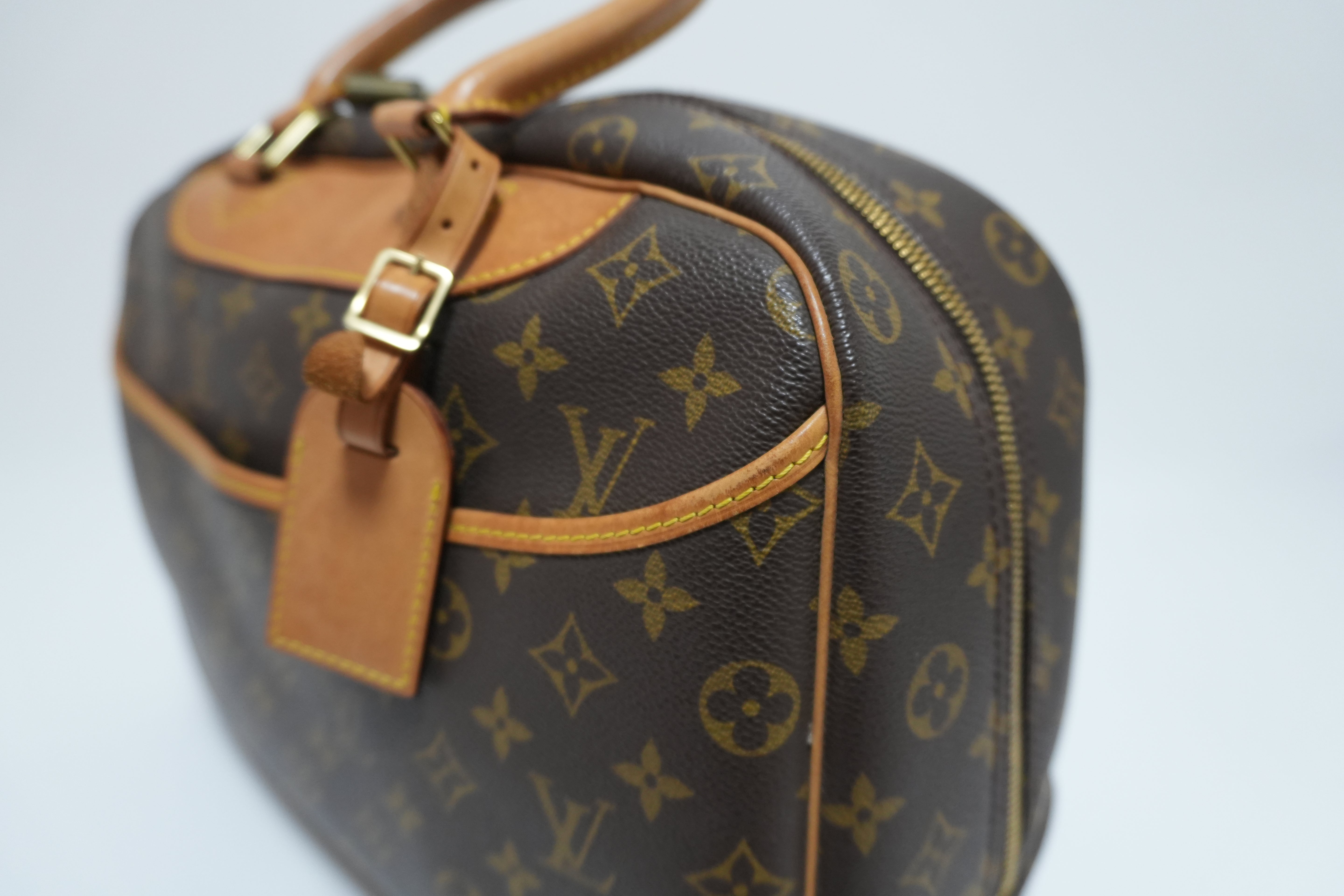 Louis Vuitton Monogram Deauville Handbag Used