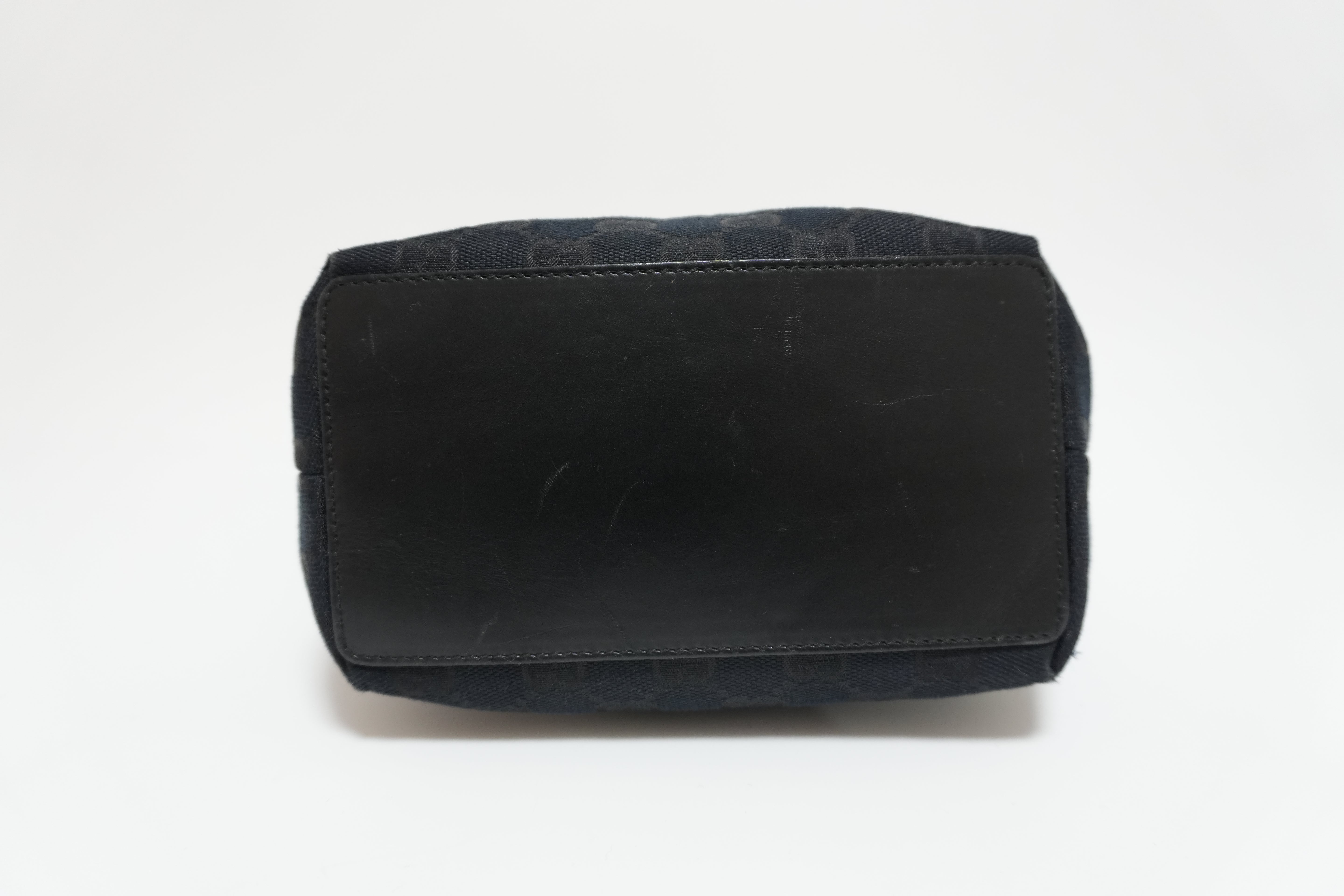 Gucci Canvas Shoulder Bag Black Used