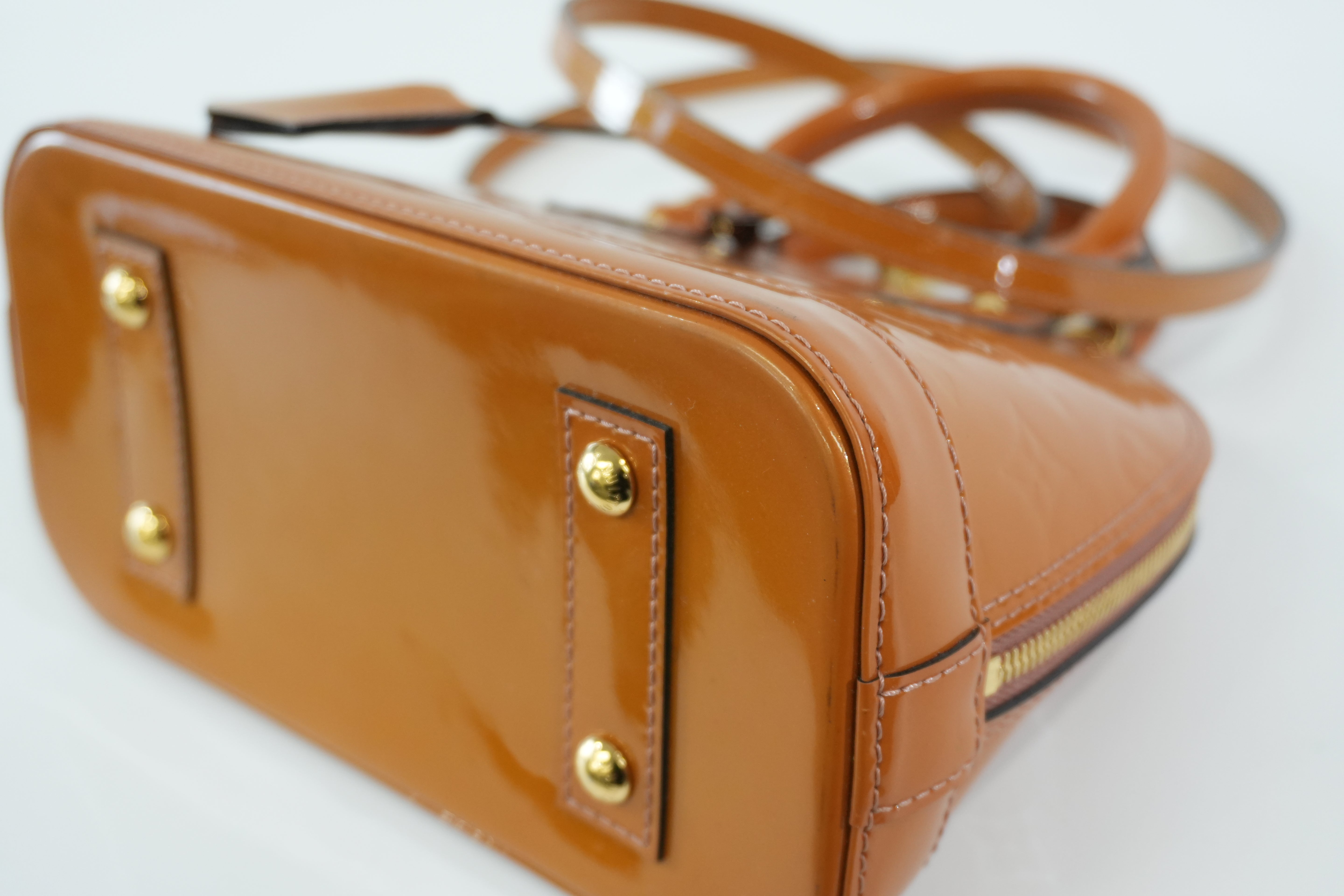 Pre-owned Louis Vuitton Vernis Alma BB Shoulder Bag Brown