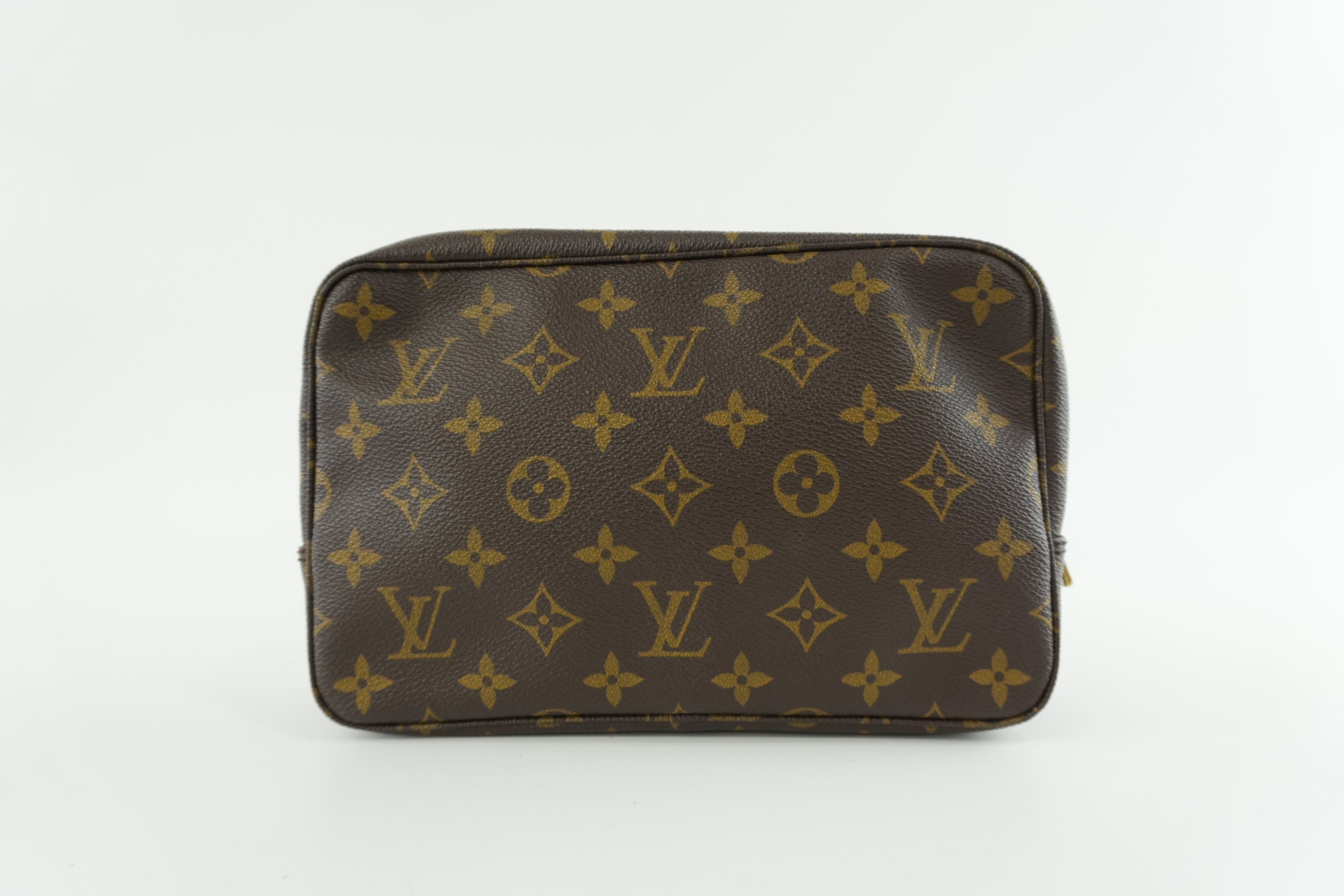 Louis Vuitton Monogram Toiletry 23 Pouch Used