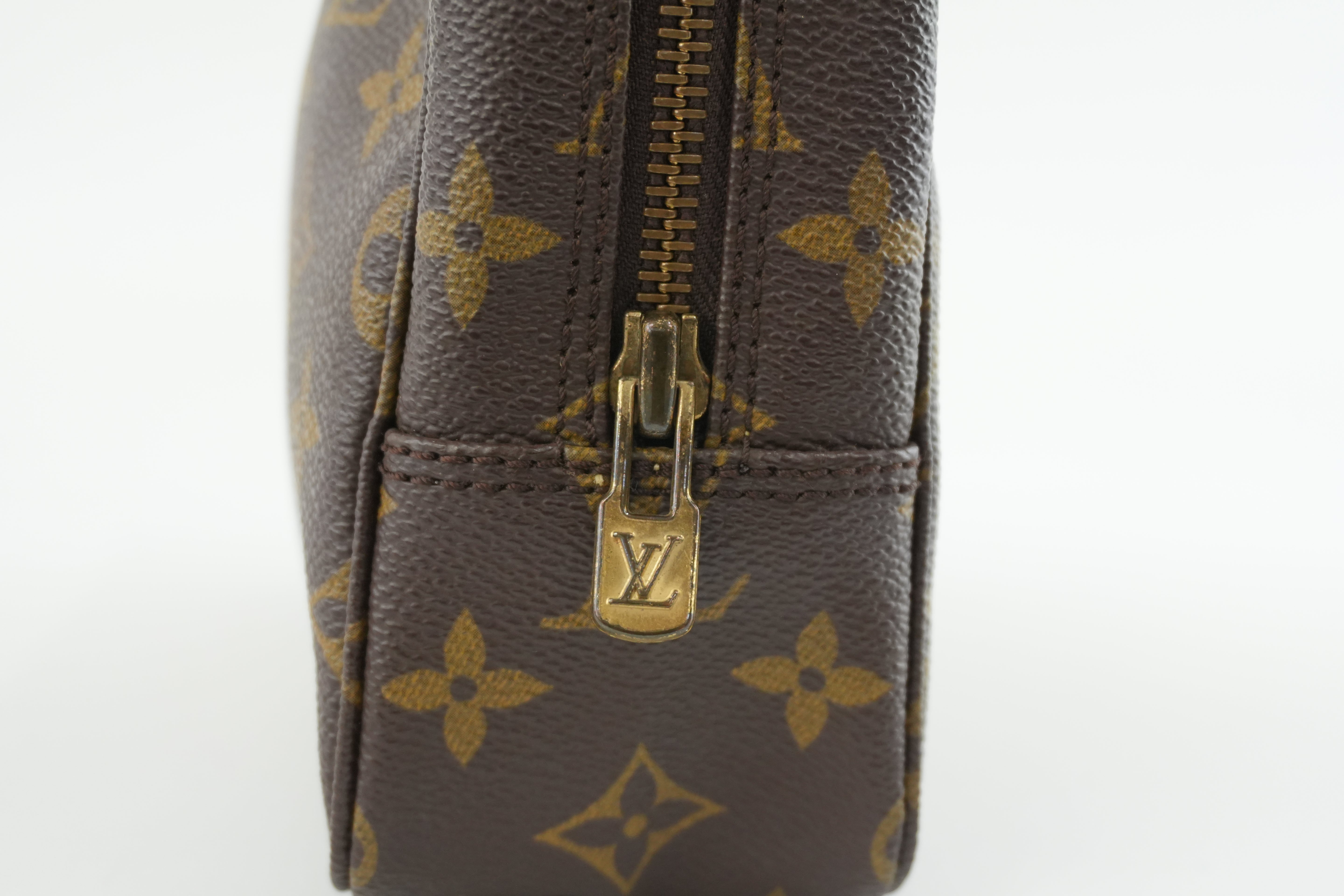 Louis Vuitton Monogram Toiletry 23 Pouch Used