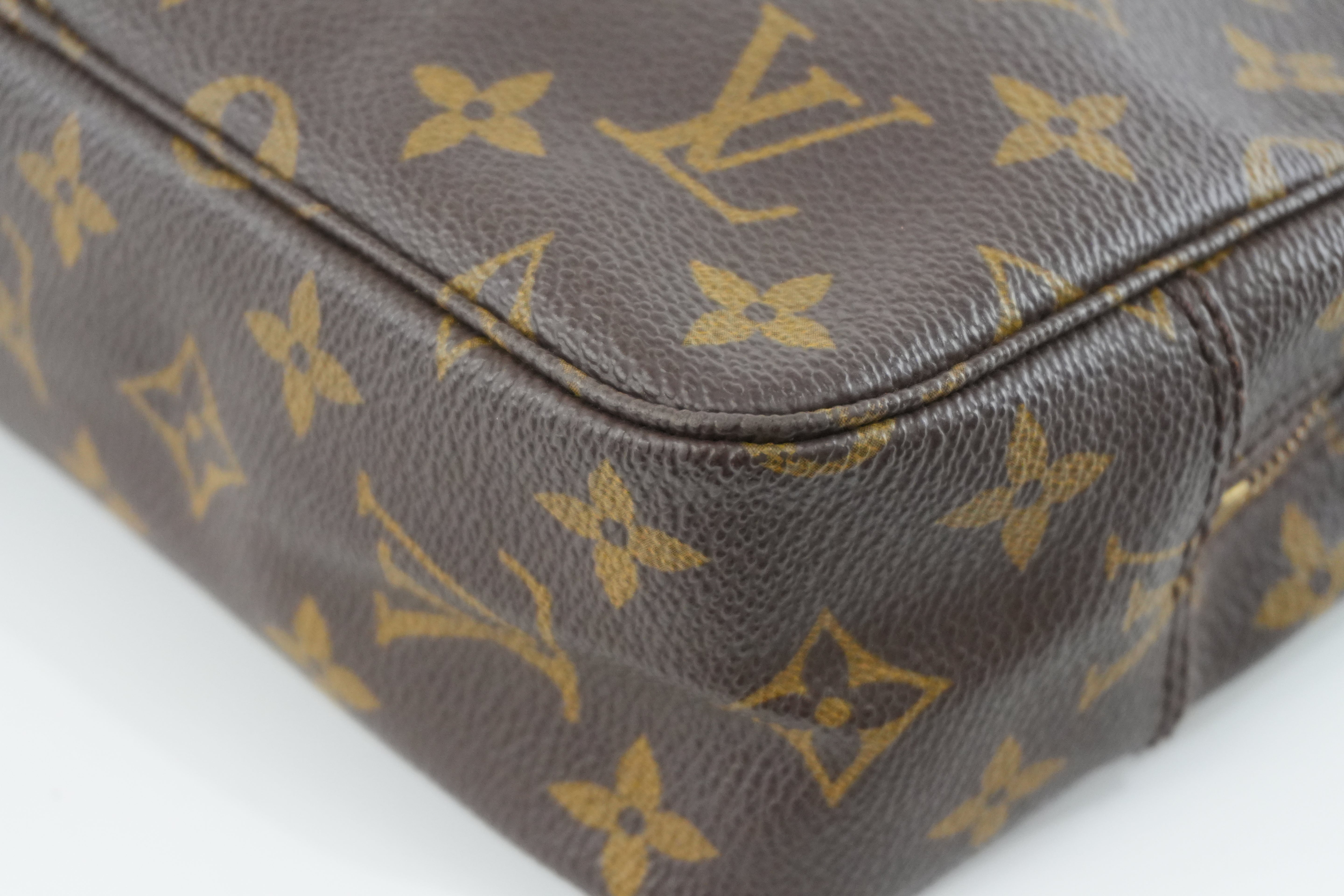 Louis Vuitton Monogram Toiletry 23 Pouch Used