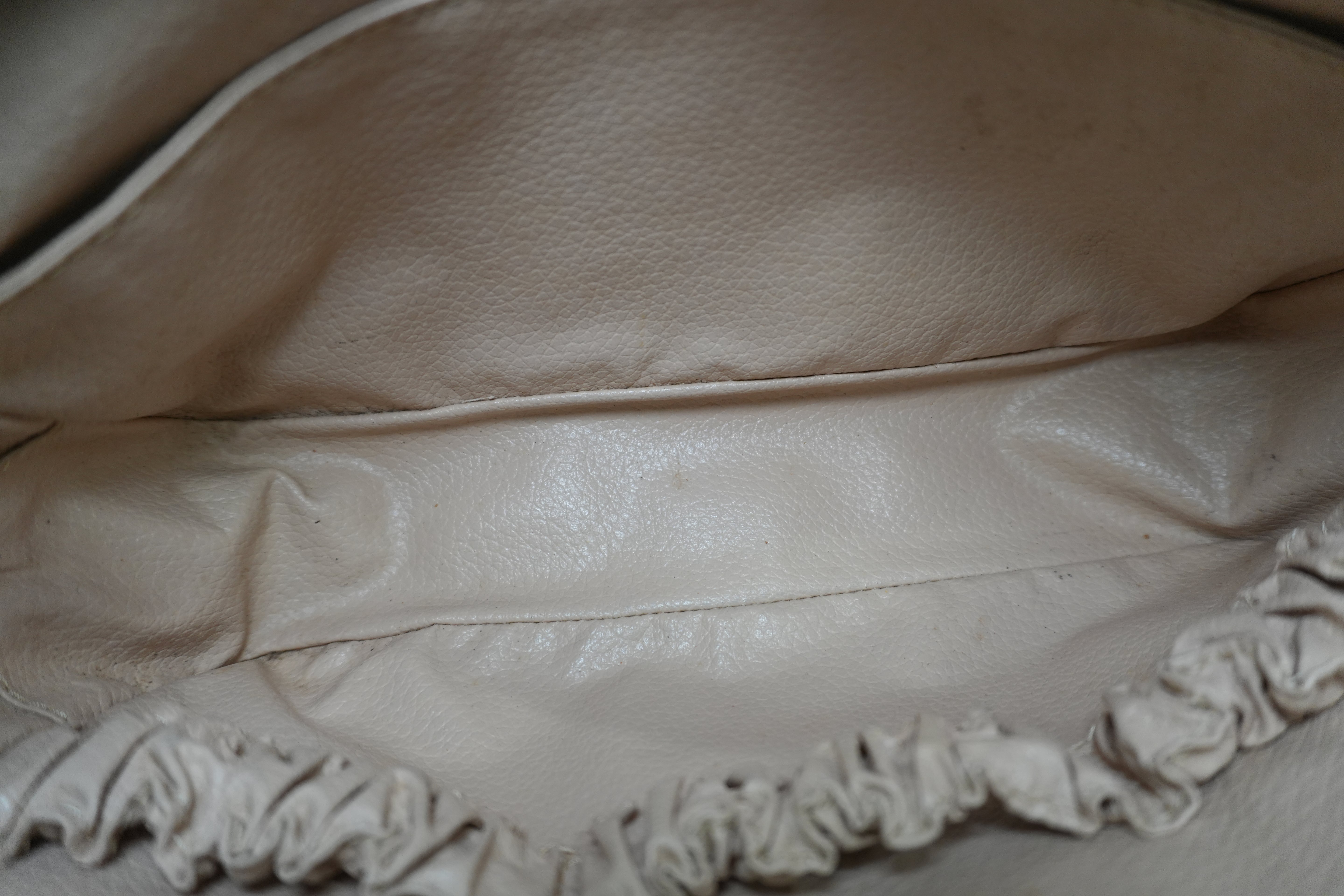 Louis Vuitton Monogram Toiletry 23 Pouch Used