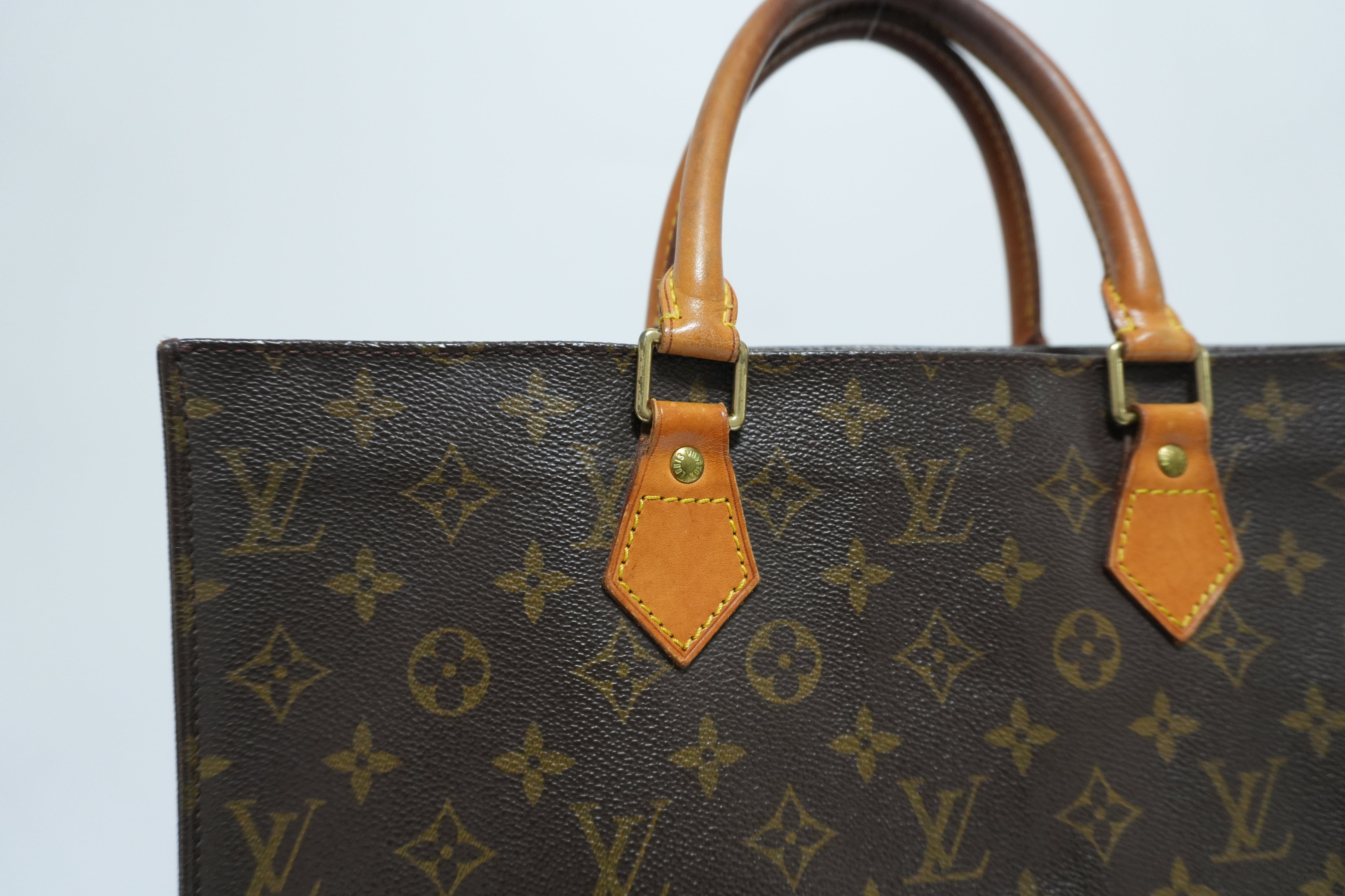 Louis Vuitton Monogram Sac Plat Handbag Used