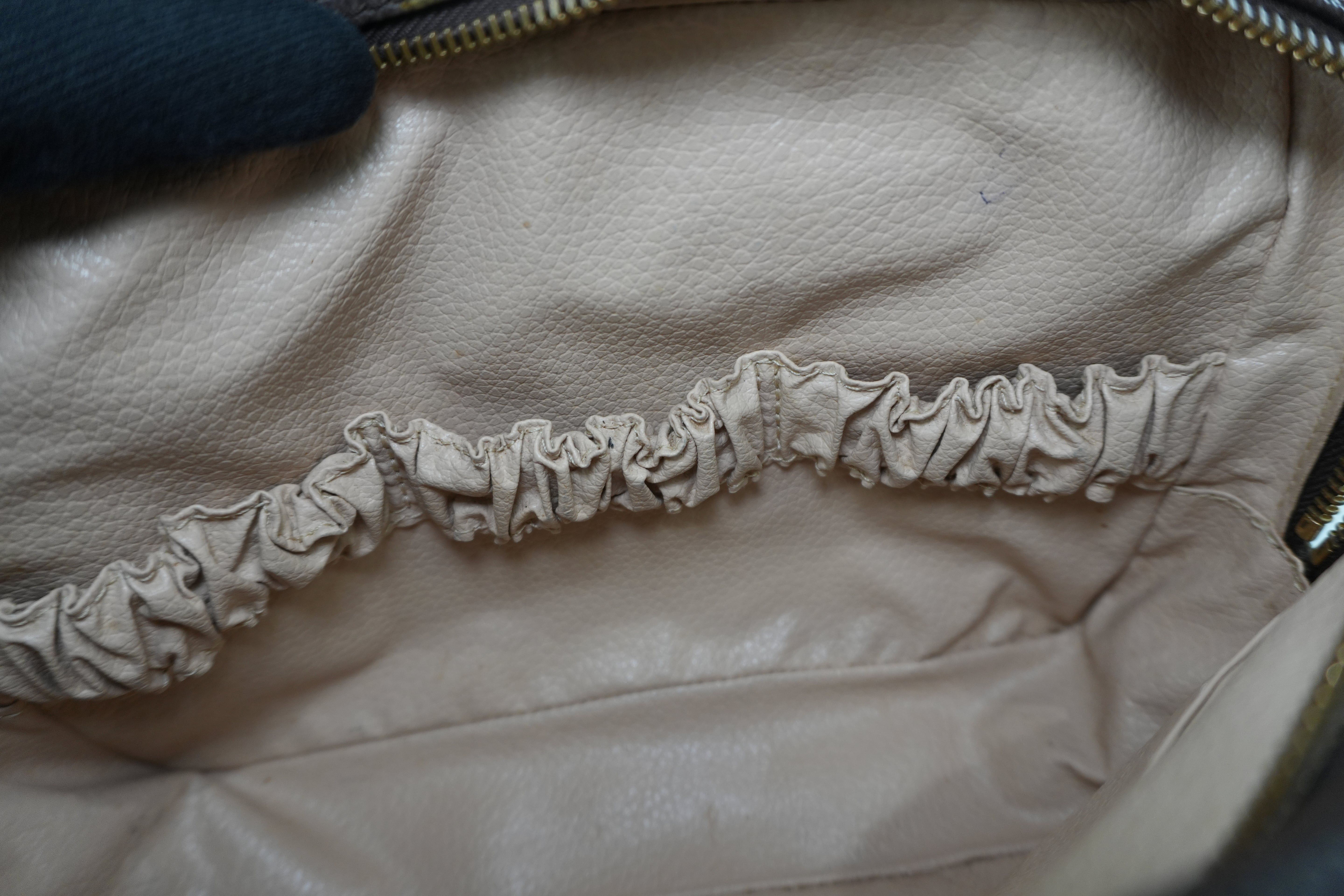 Louis Vuitton Monogram Toiletry 23 Pouch Used