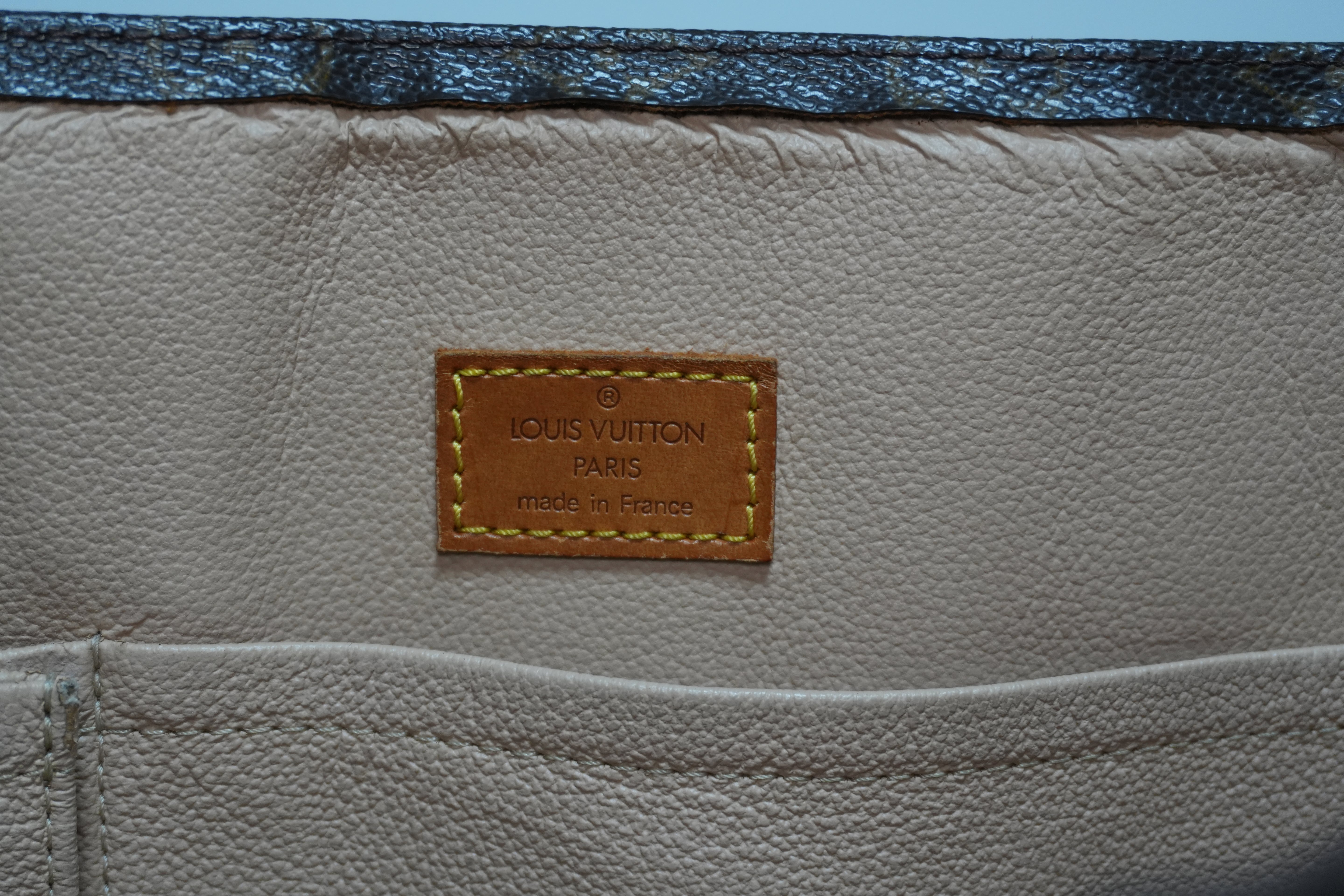 Louis Vuitton Monogram Sac Plat Handbag Used