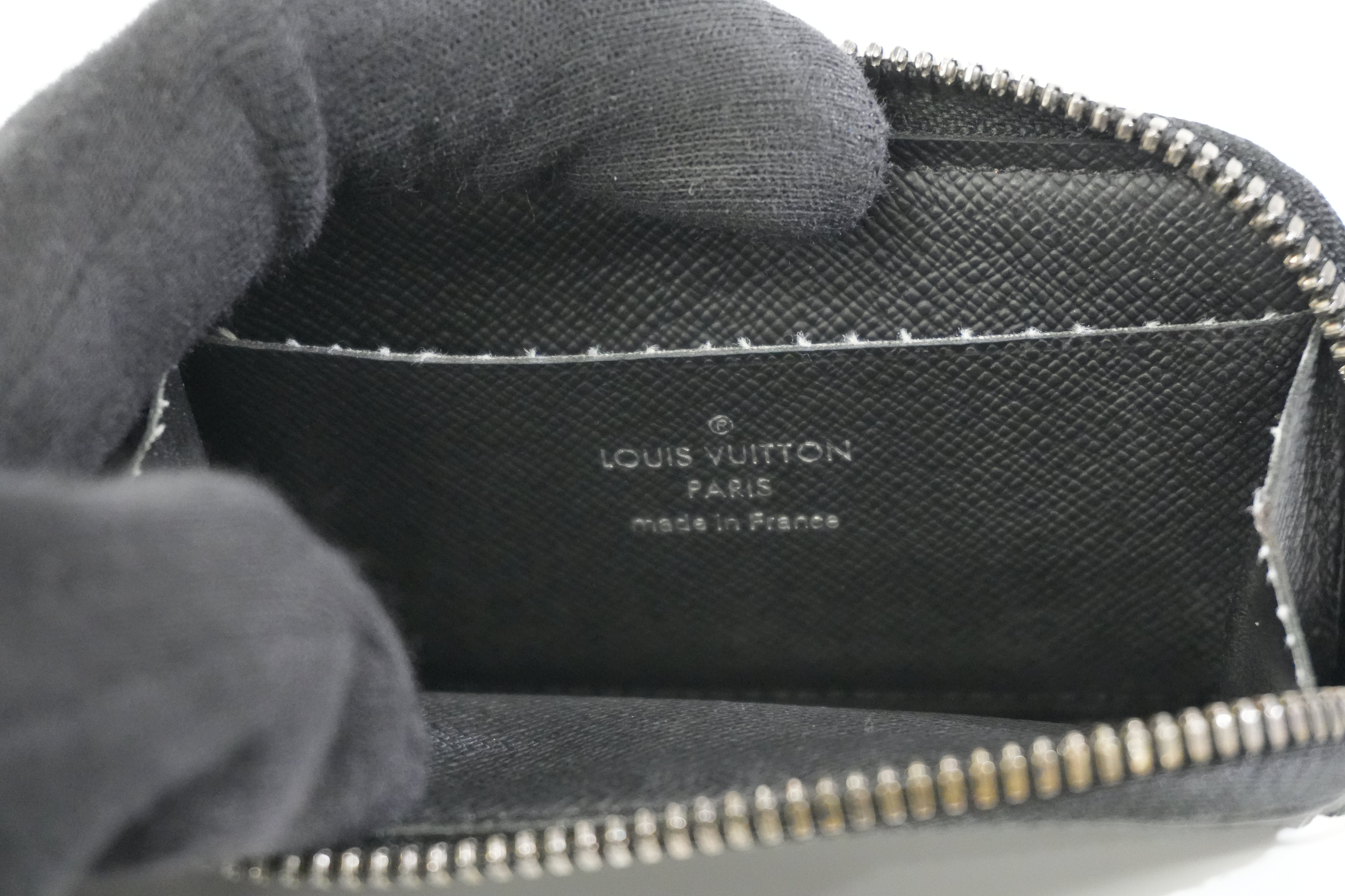 Pre-owned Louis Vuitton Monogram Card Case Black