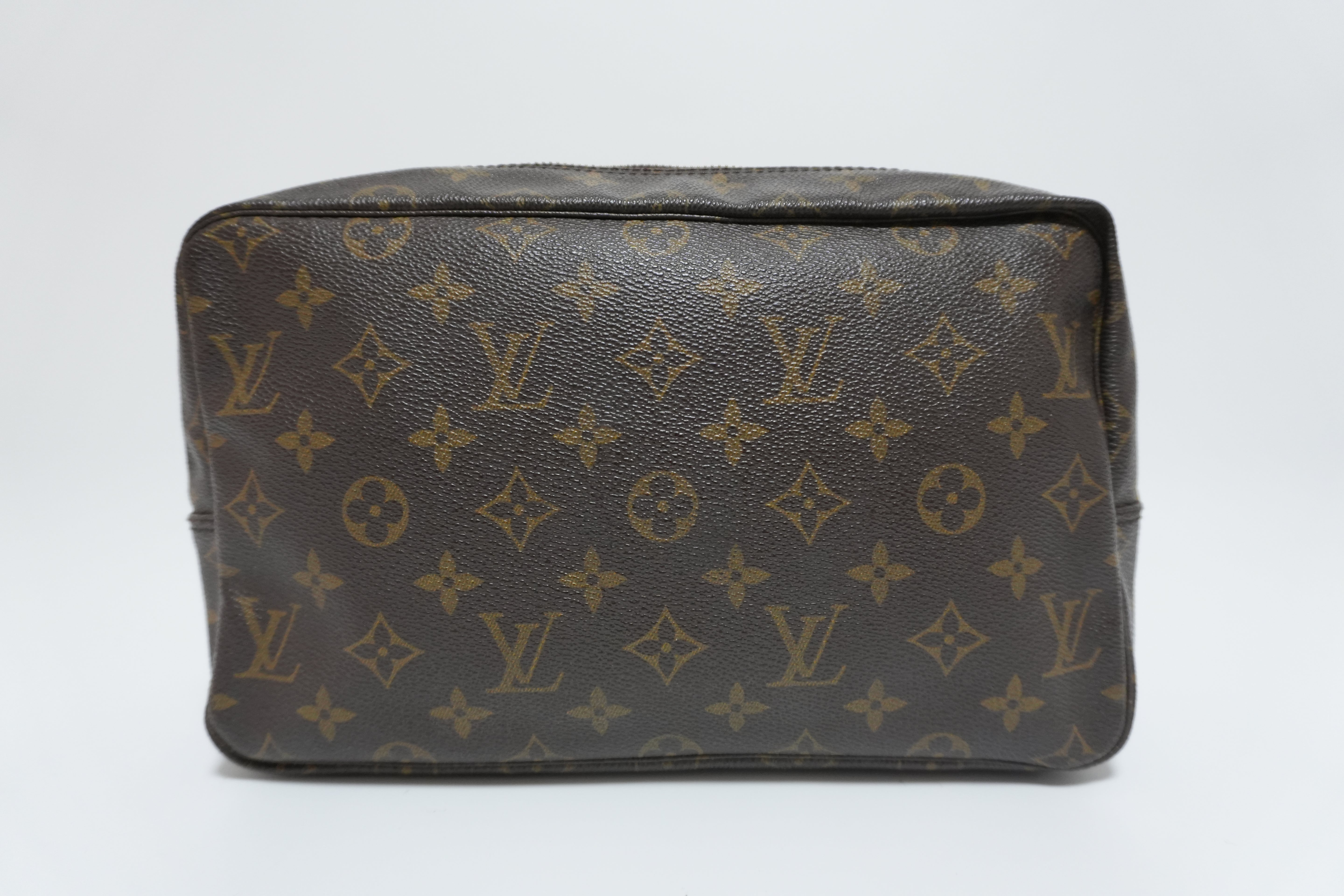 Louis Vuitton Monogram Trousse 28 Clutch Used