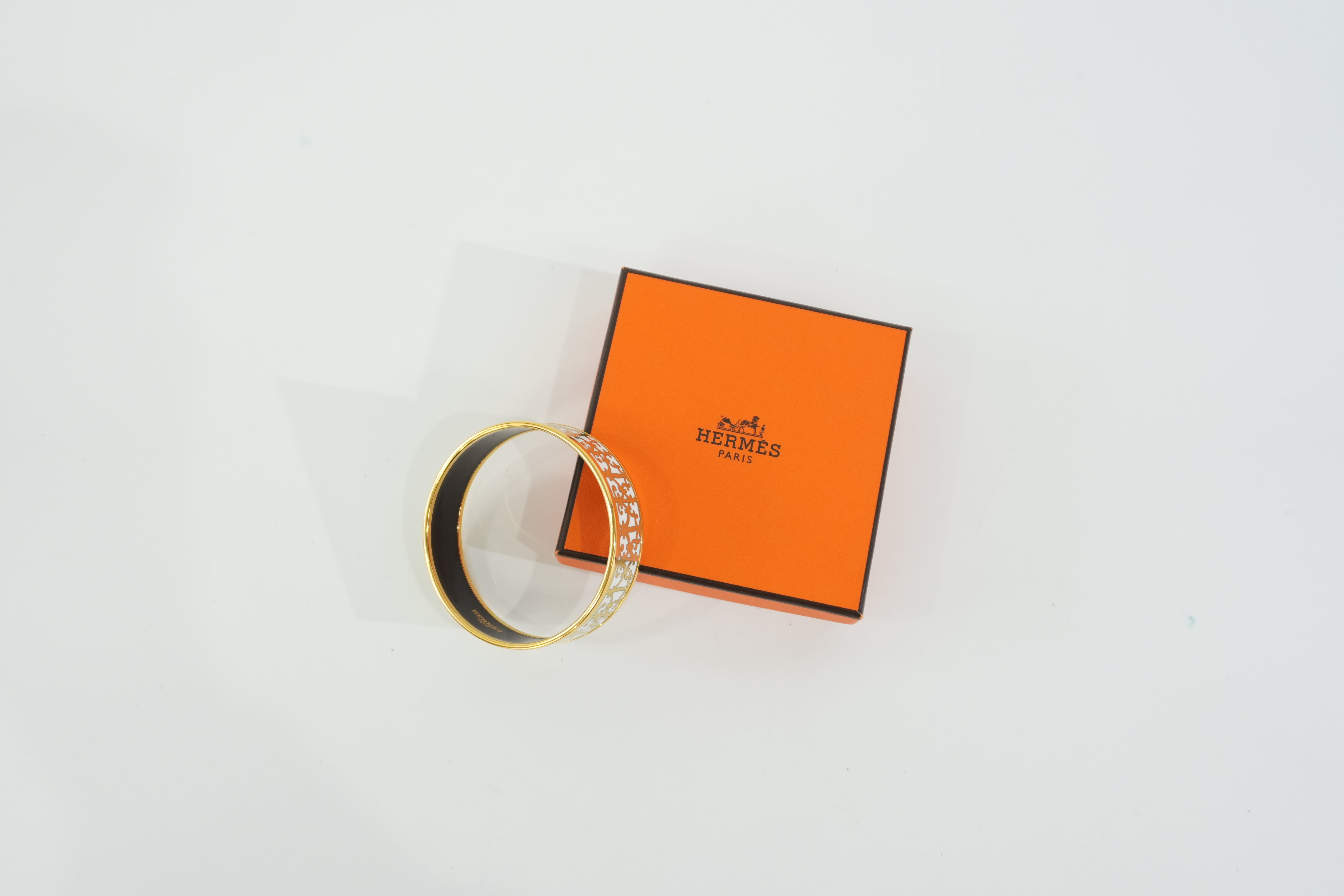 Pre-owned Hermes Bangle Gold