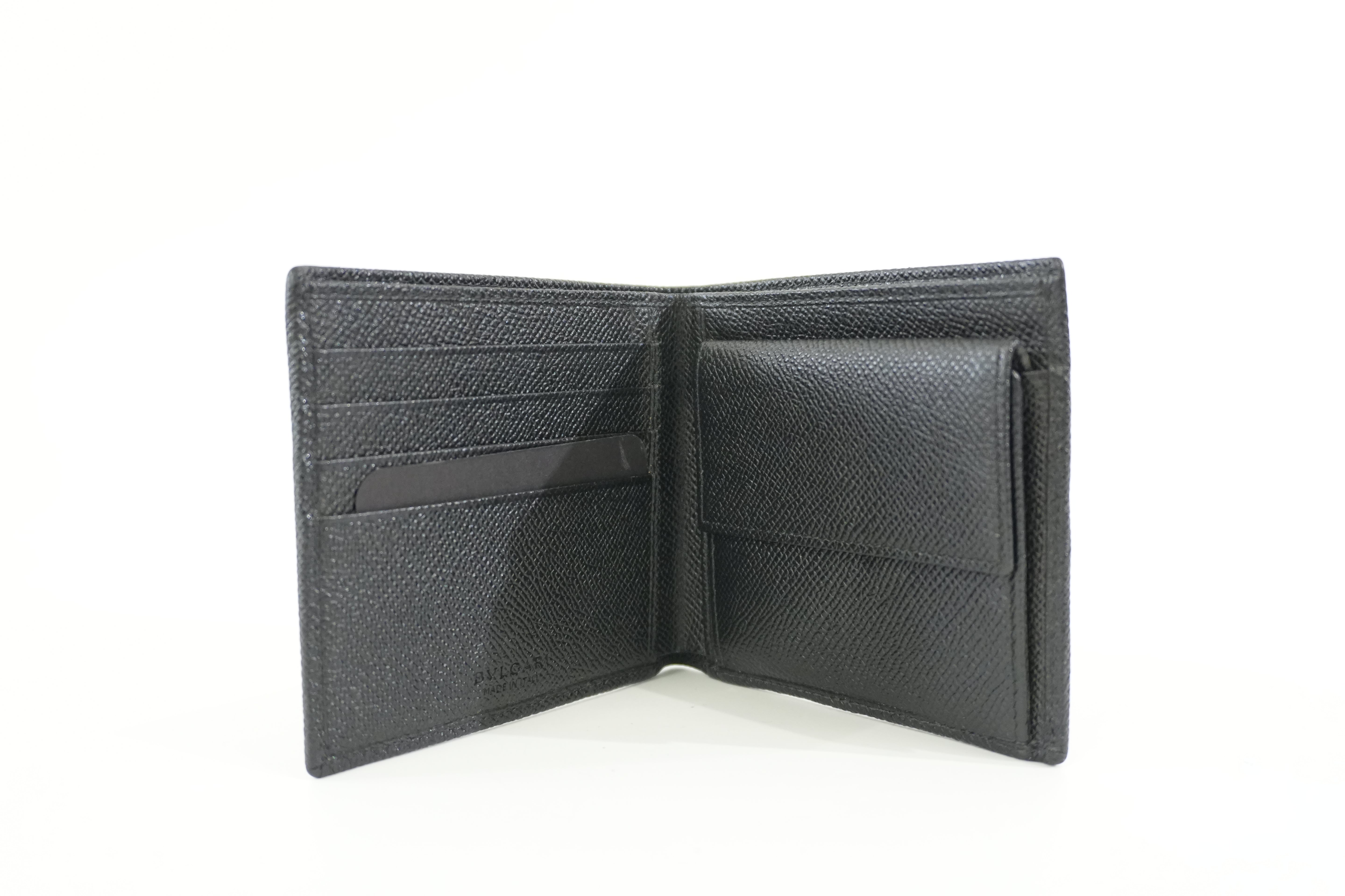 Pre-owned Bulgari Bifold Wallet Black