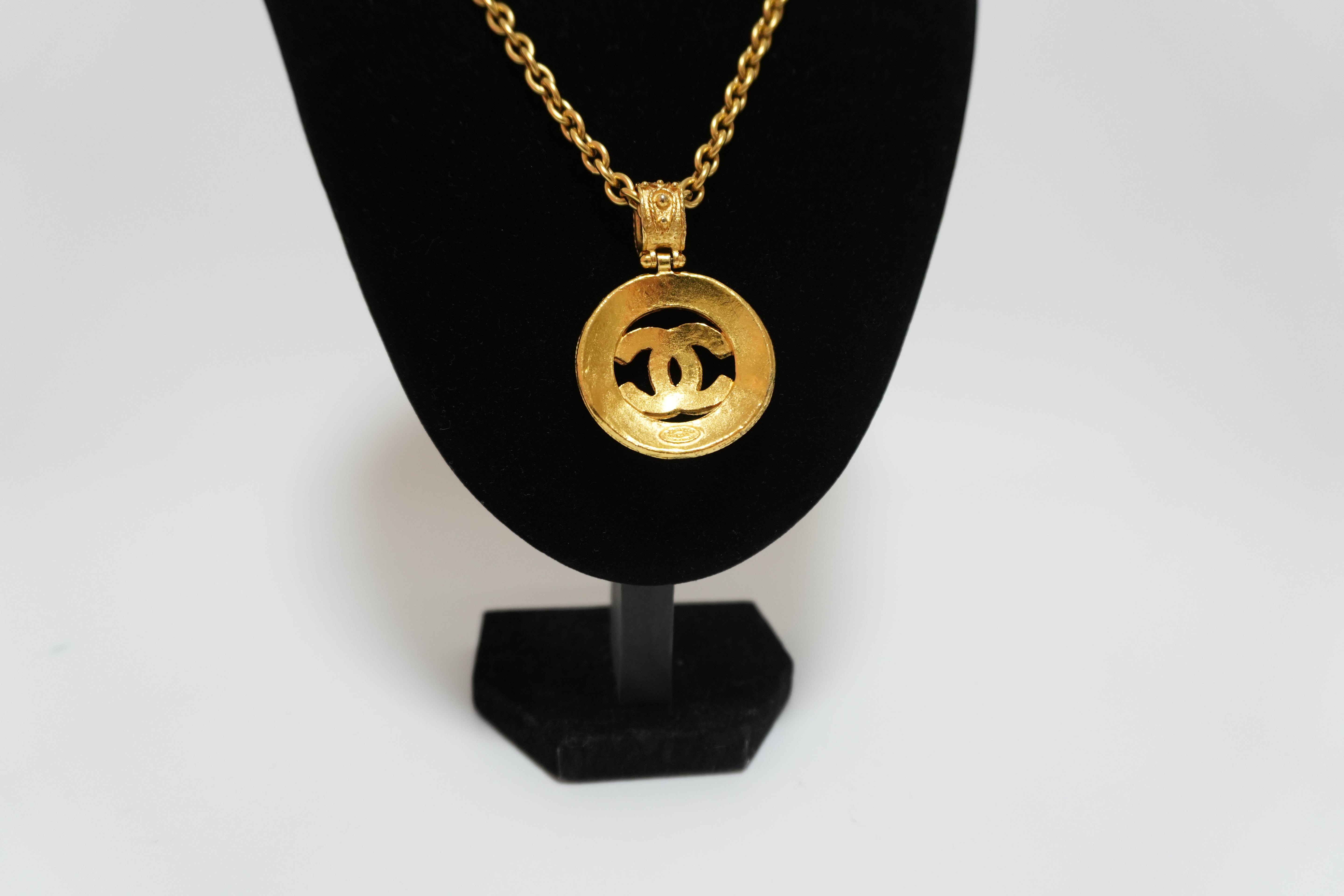 Chanel Vintage Coco Mark Necklace Used