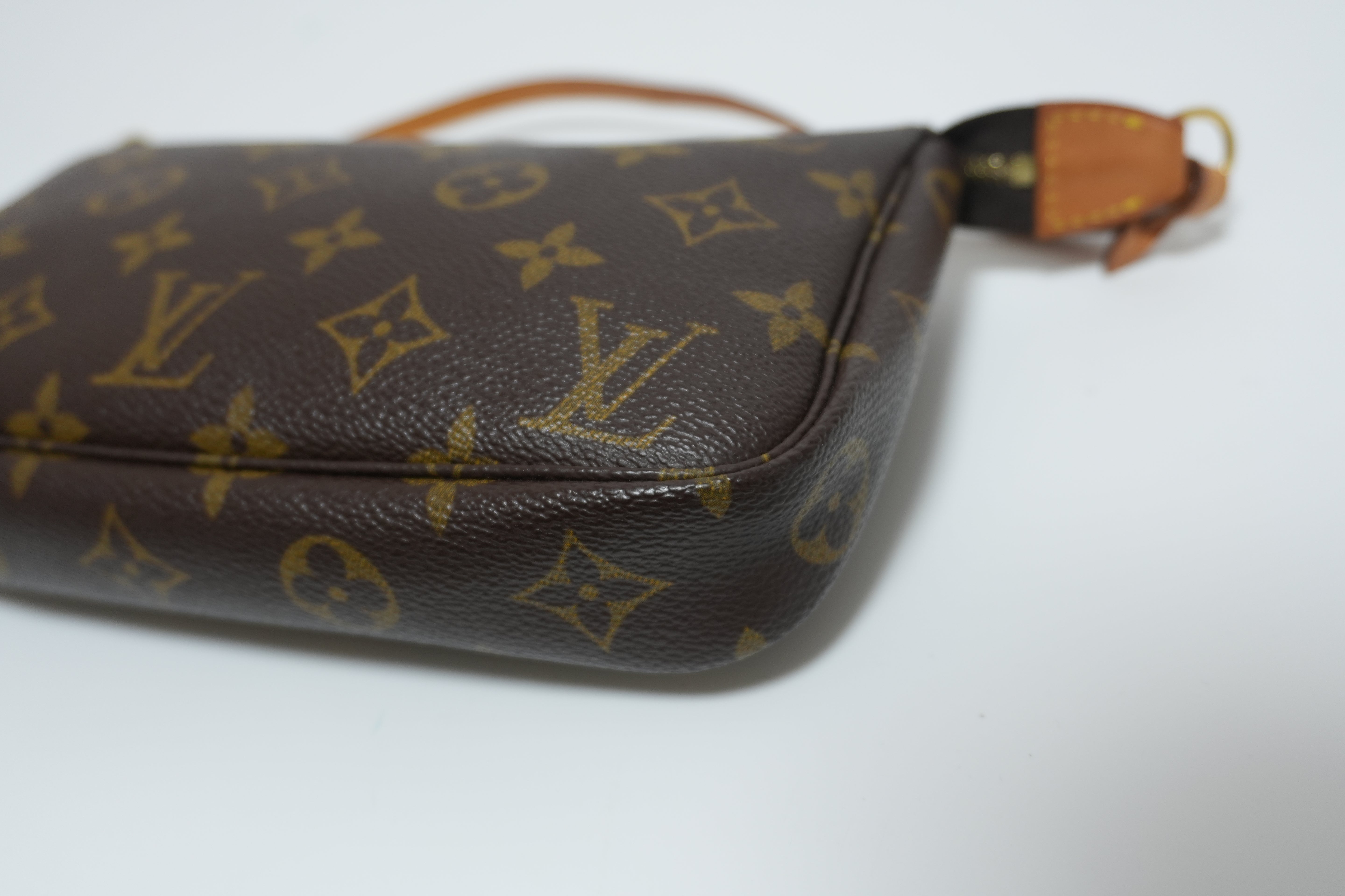 Louis Vuitton Monogram Pochette Accessories Used