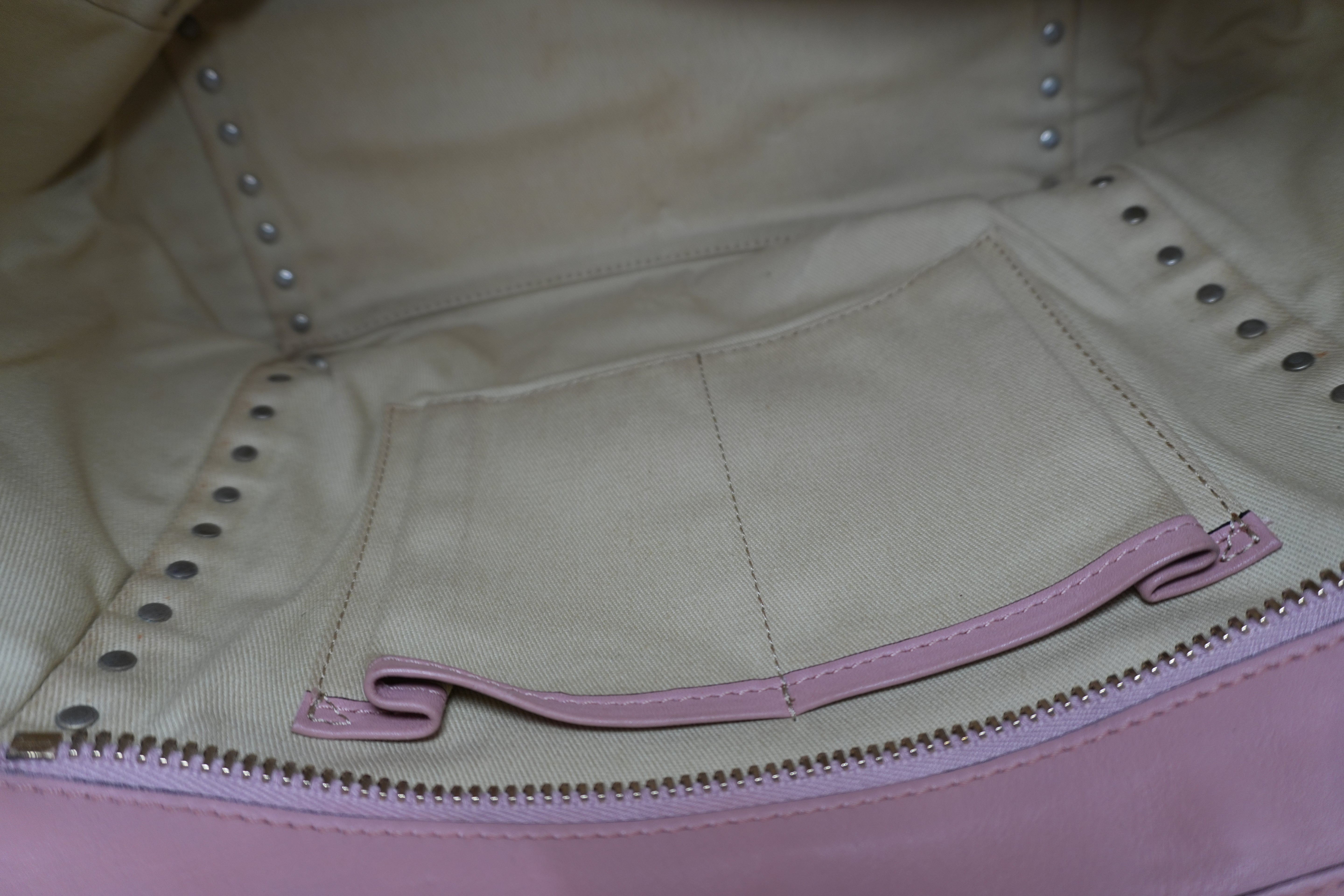 Pre-owned Valentino Two Way Studded Shoulder Bag Pink