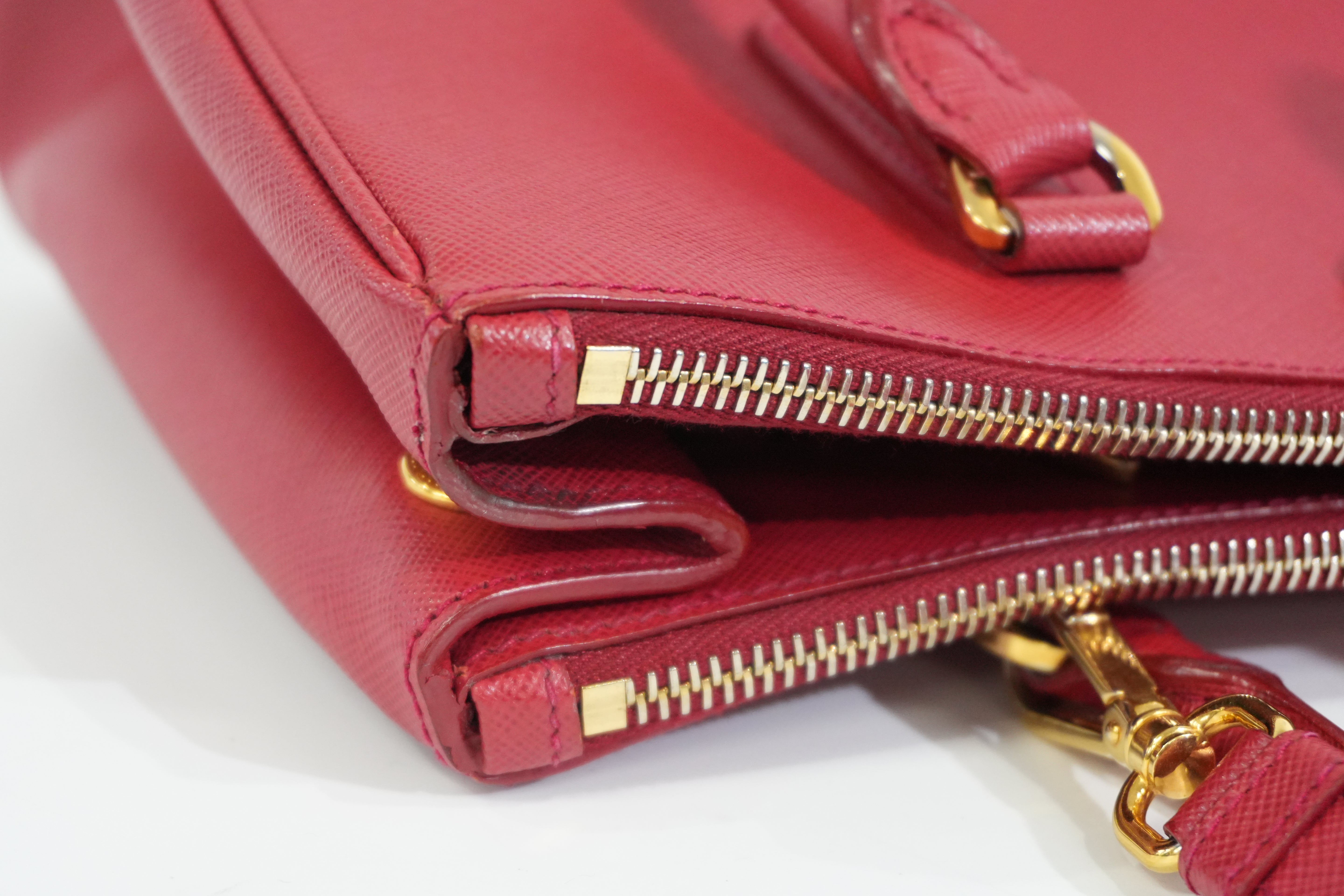 Pre-owned Prada Saffiano Lux Two Way Shoulder Bag Red