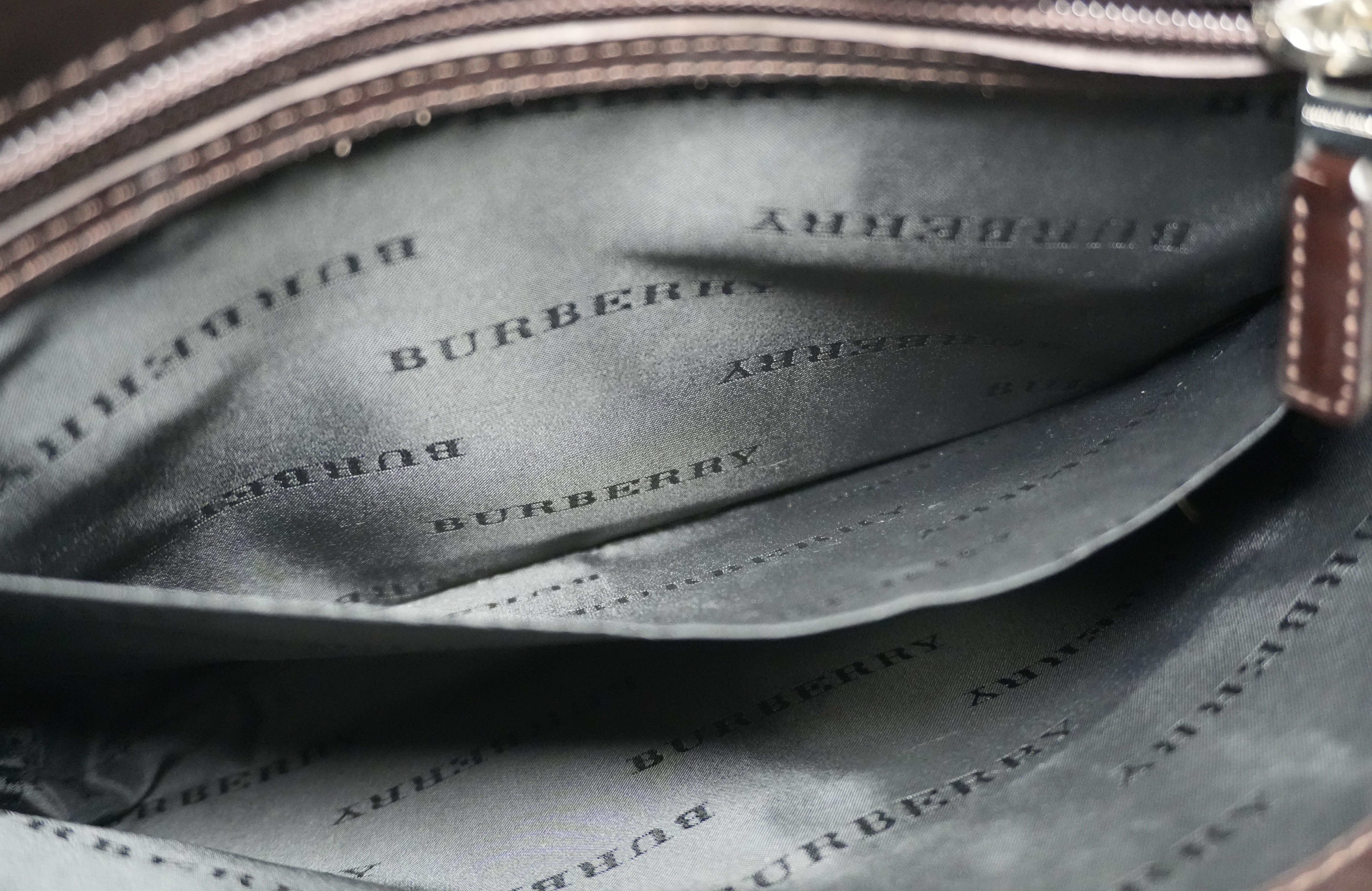 Pre-owned Burberry Nova Check Shoulder Bag Beige