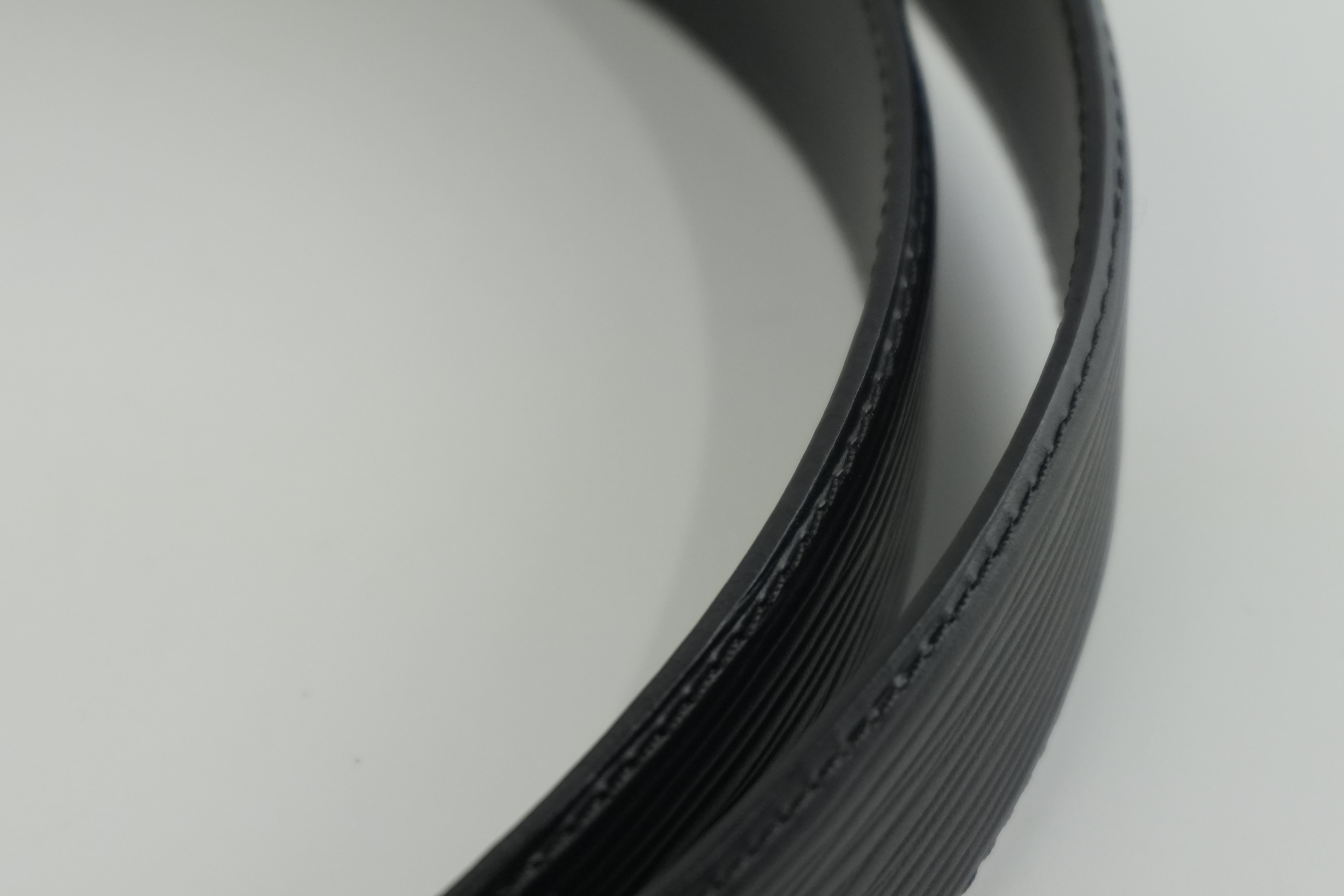 Louis Vuitton Epi Belt Size 110 Black Used