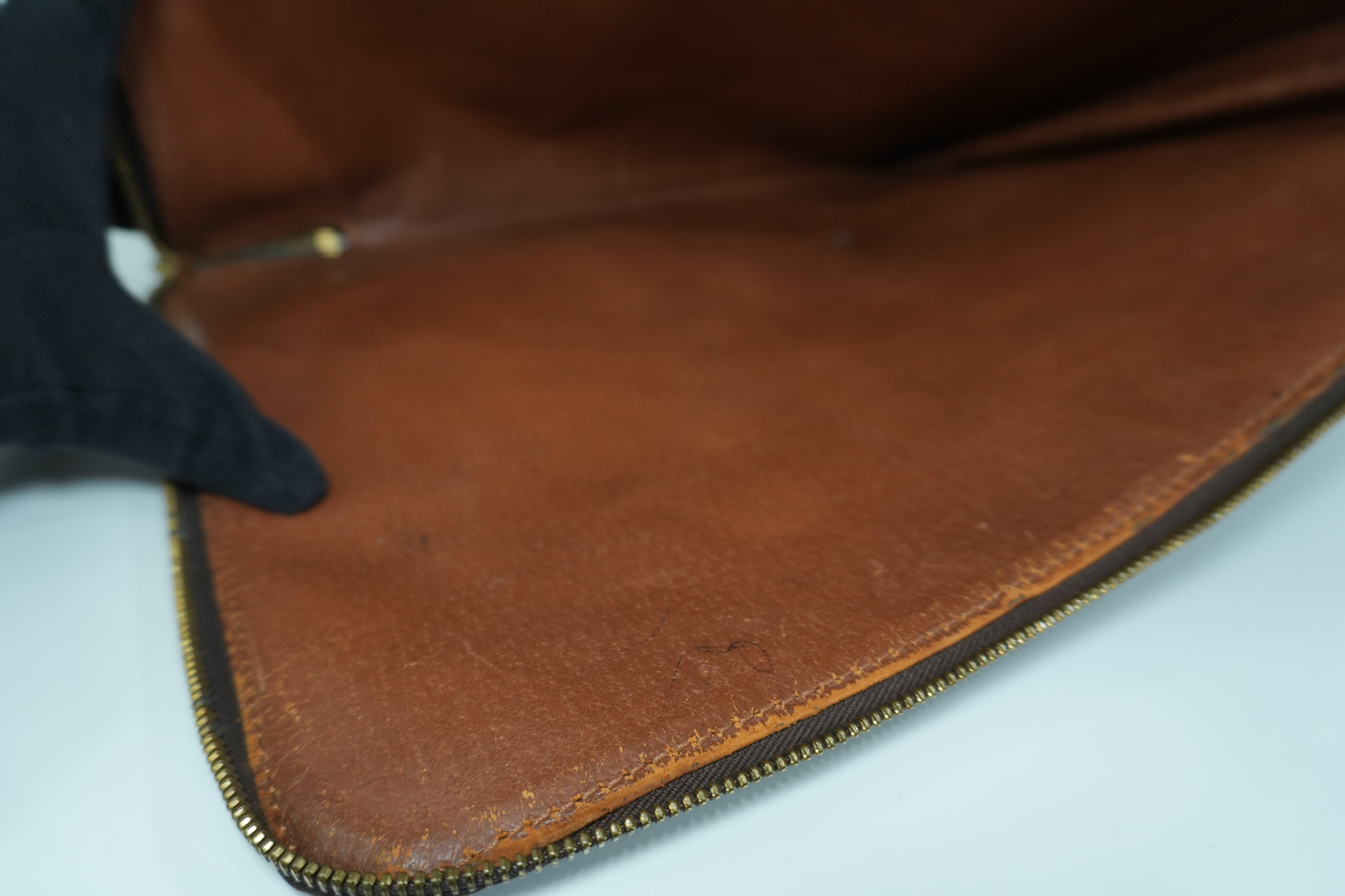 Pre-owned Louis Vuitton Monogram Pochette Document Clutch Bag