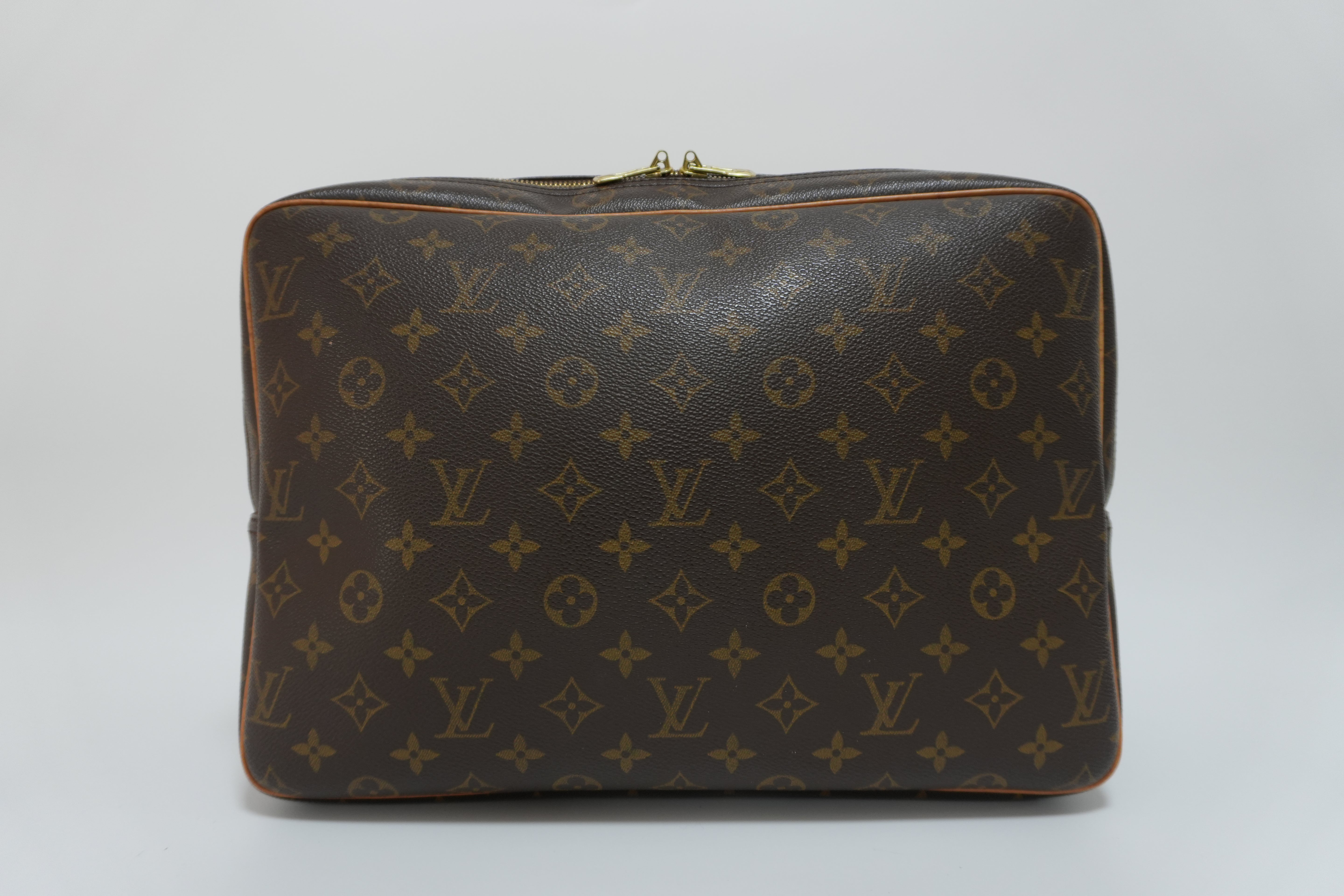 Louis Vuitton Monogram Reporter GM Messenger Bag Used