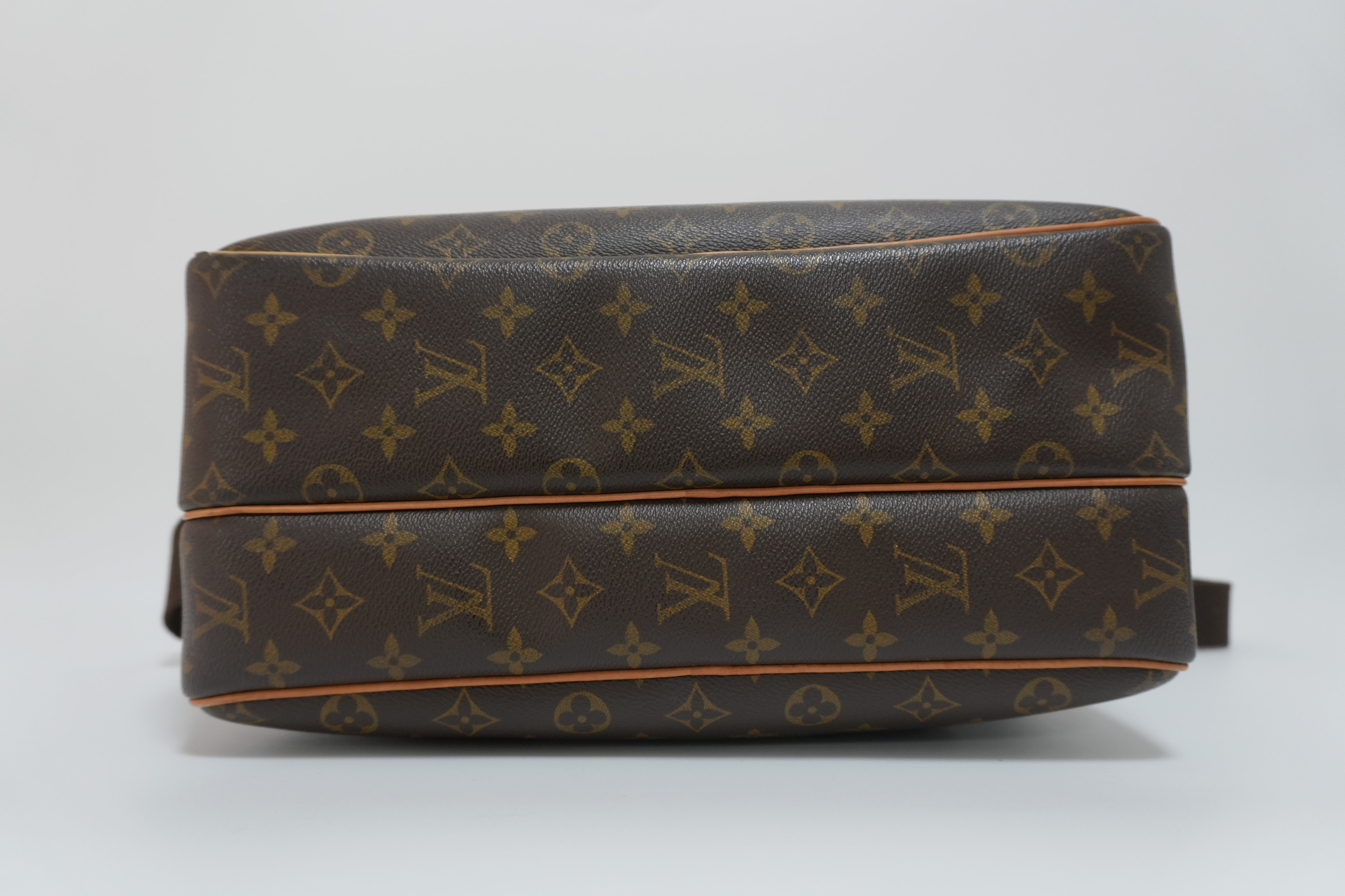 Louis Vuitton Monogram Reporter GM Messenger Bag Used