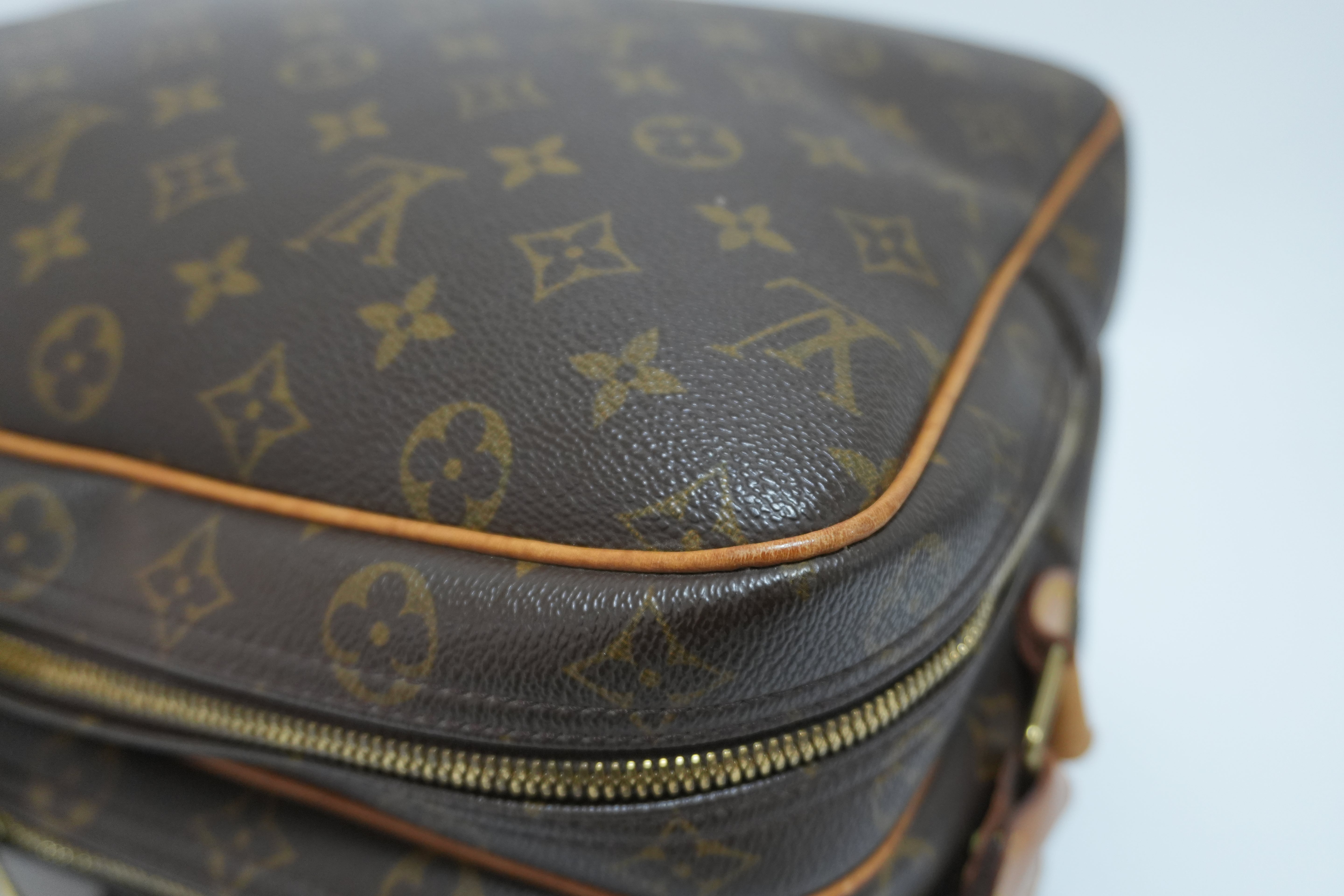 Louis Vuitton Monogram Reporter GM Messenger Bag Used