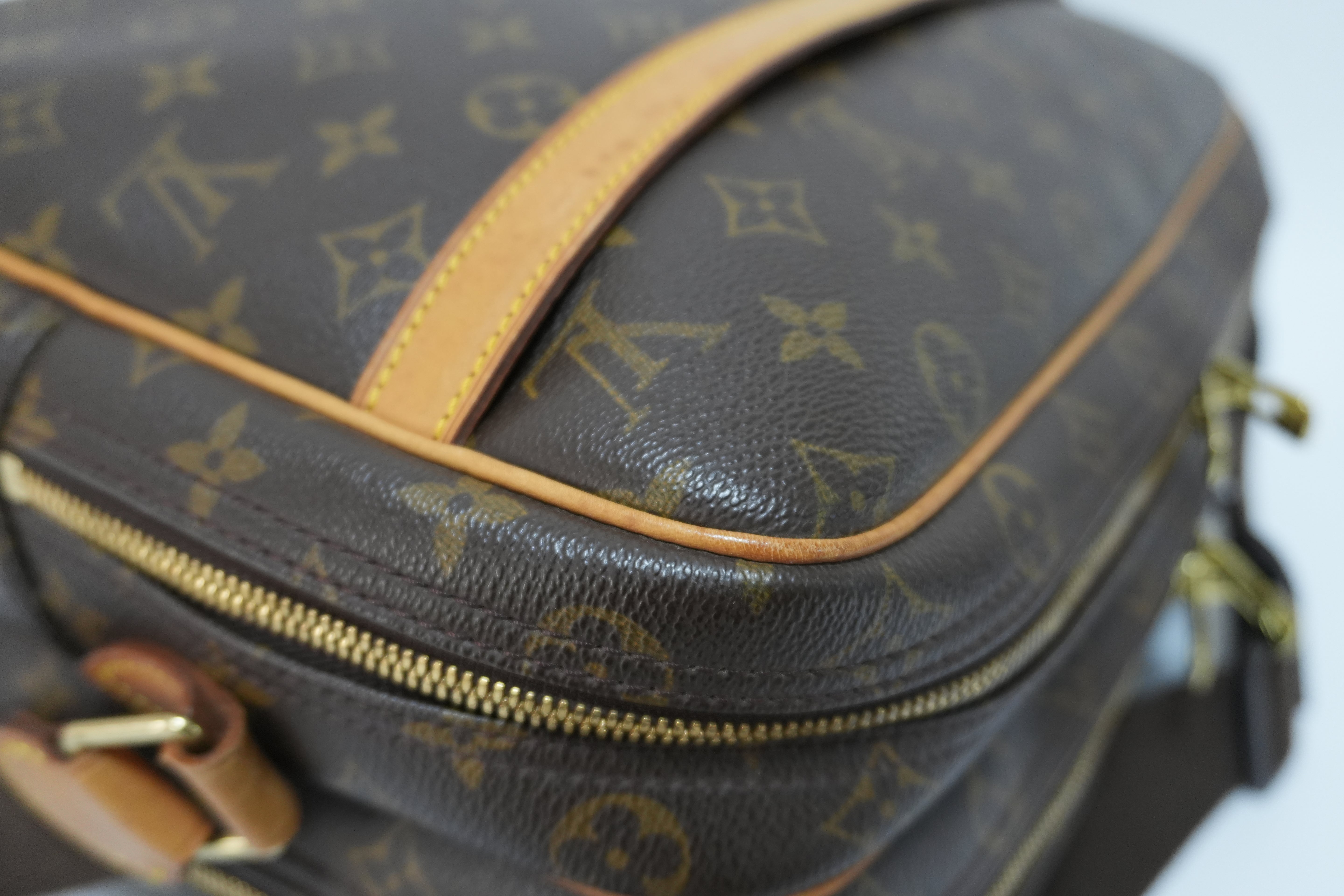 Louis Vuitton Monogram Reporter GM Messenger Bag Used