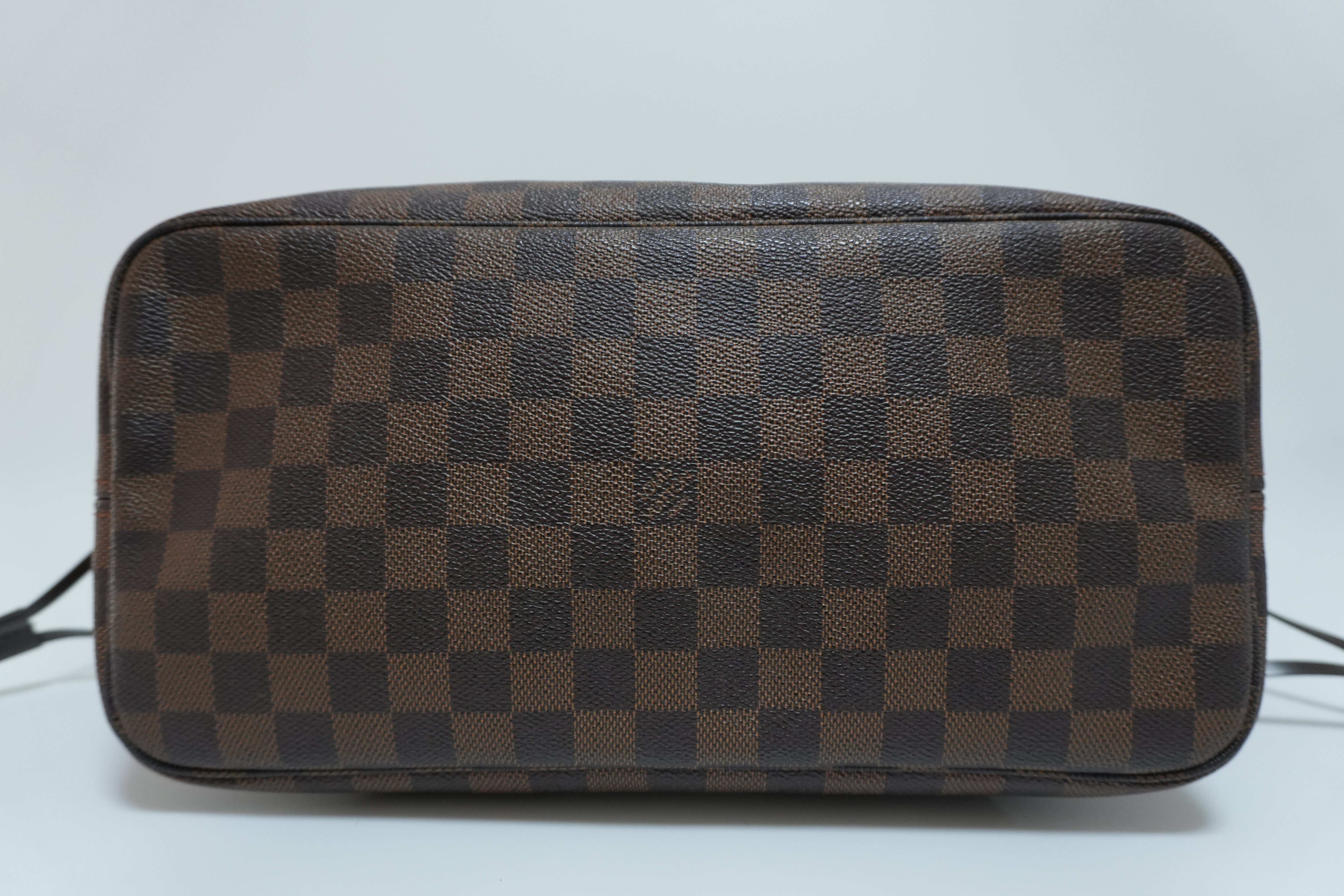 Louis Vuitton Damier Ebene Neverfull MM Used