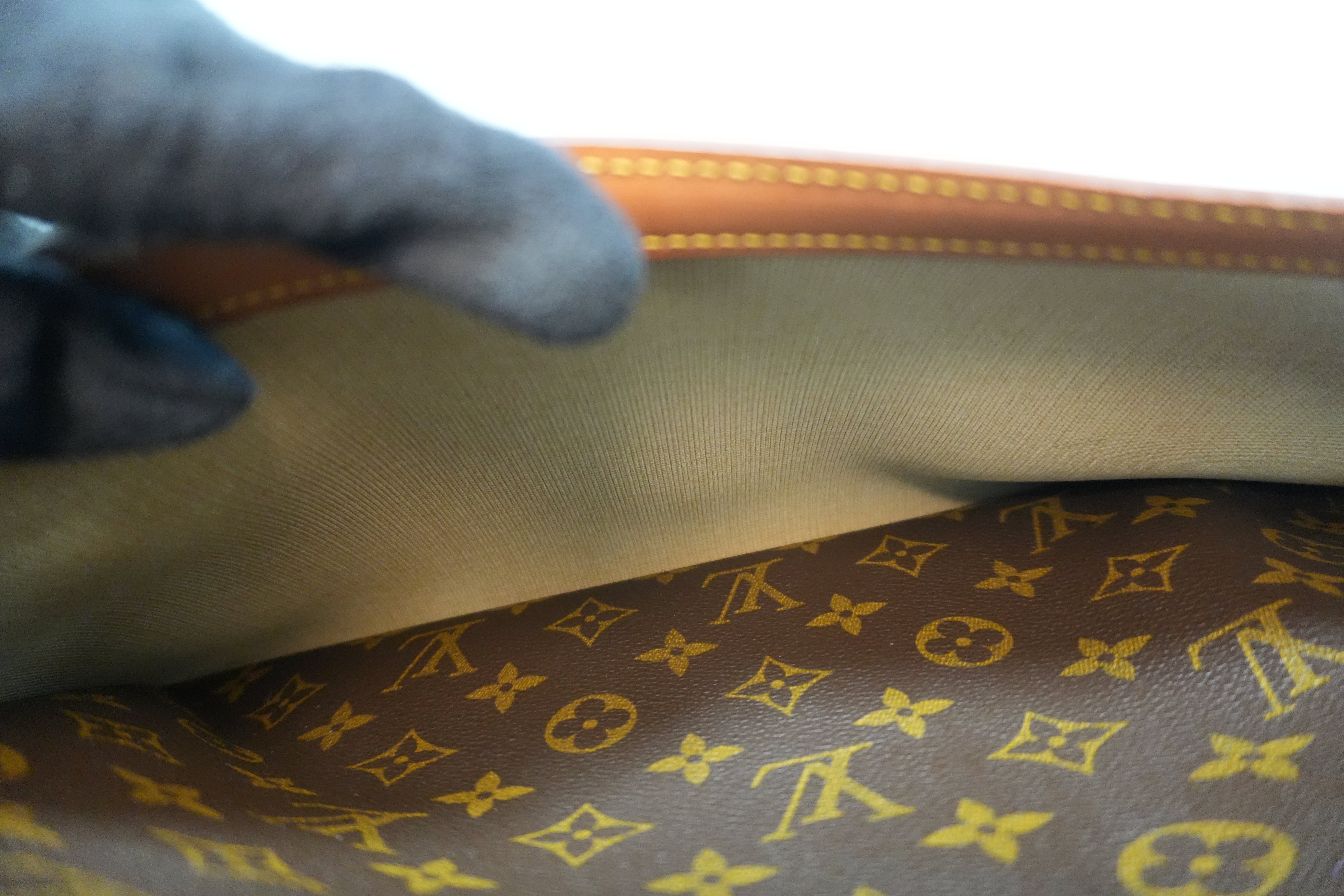 Louis Vuitton Monogram Reporter GM Messenger Bag Used