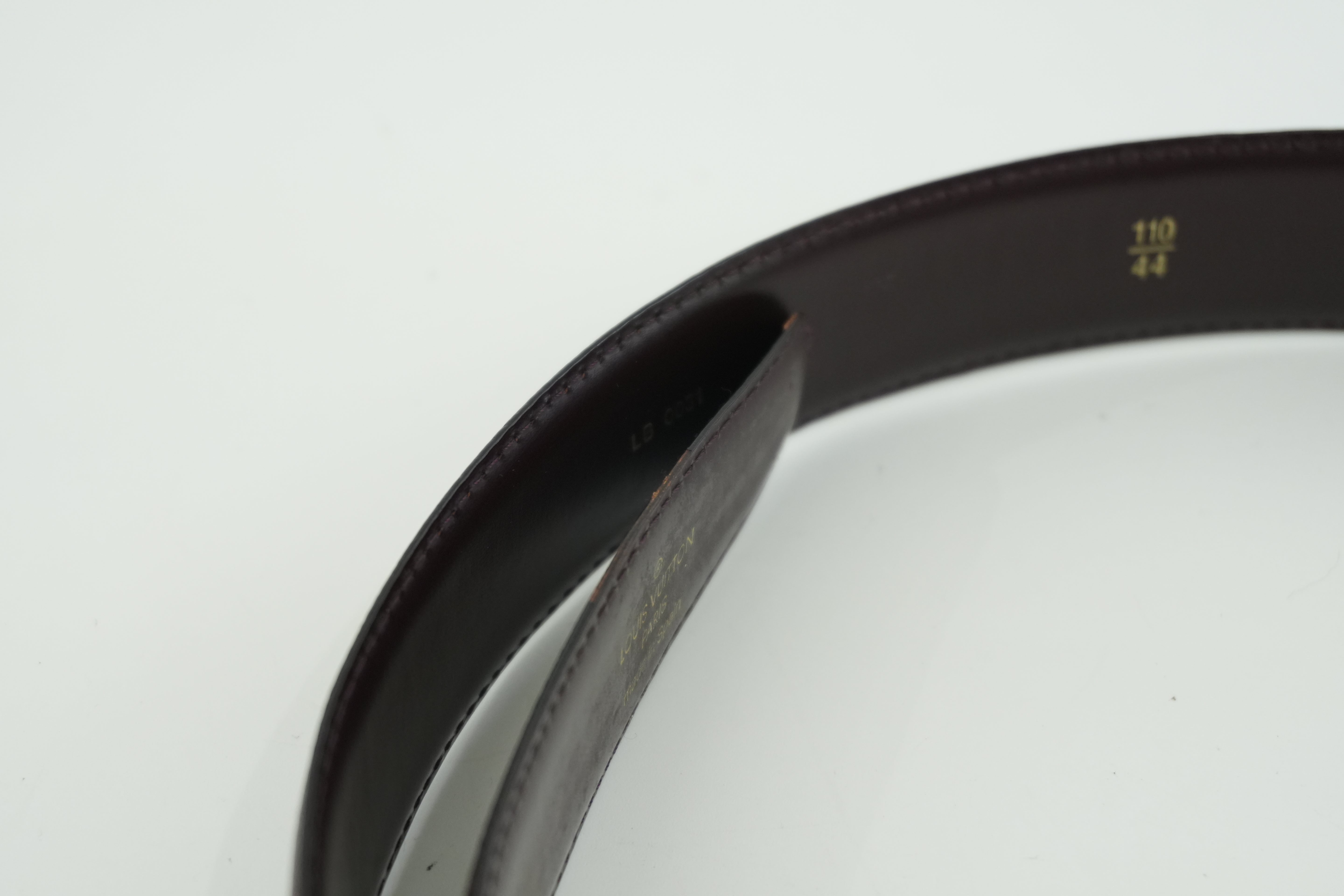 Louis Vuitton Leather Belt Size 110 Used