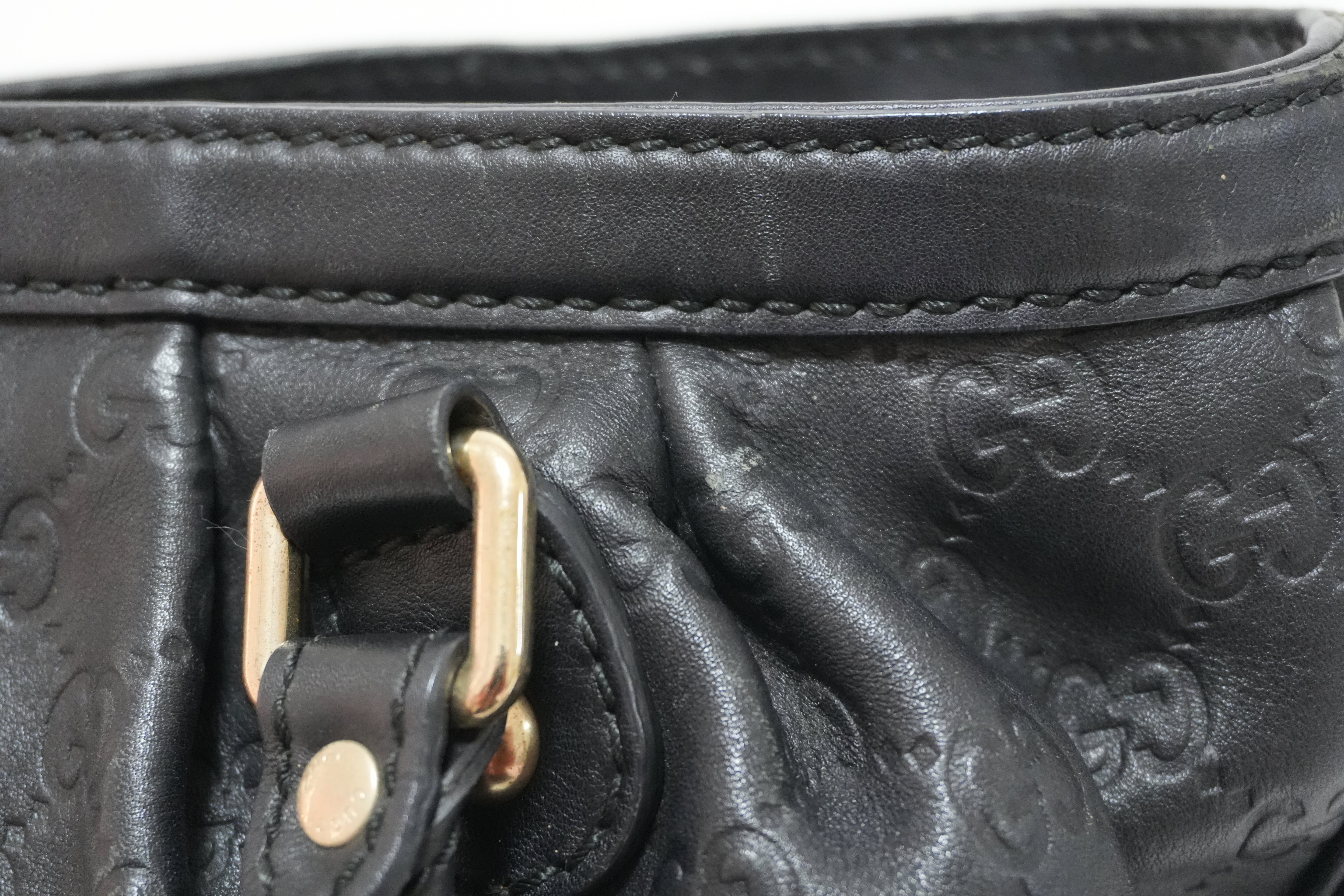 Gucci Guccisima Shoulder Bag Black Leather Used