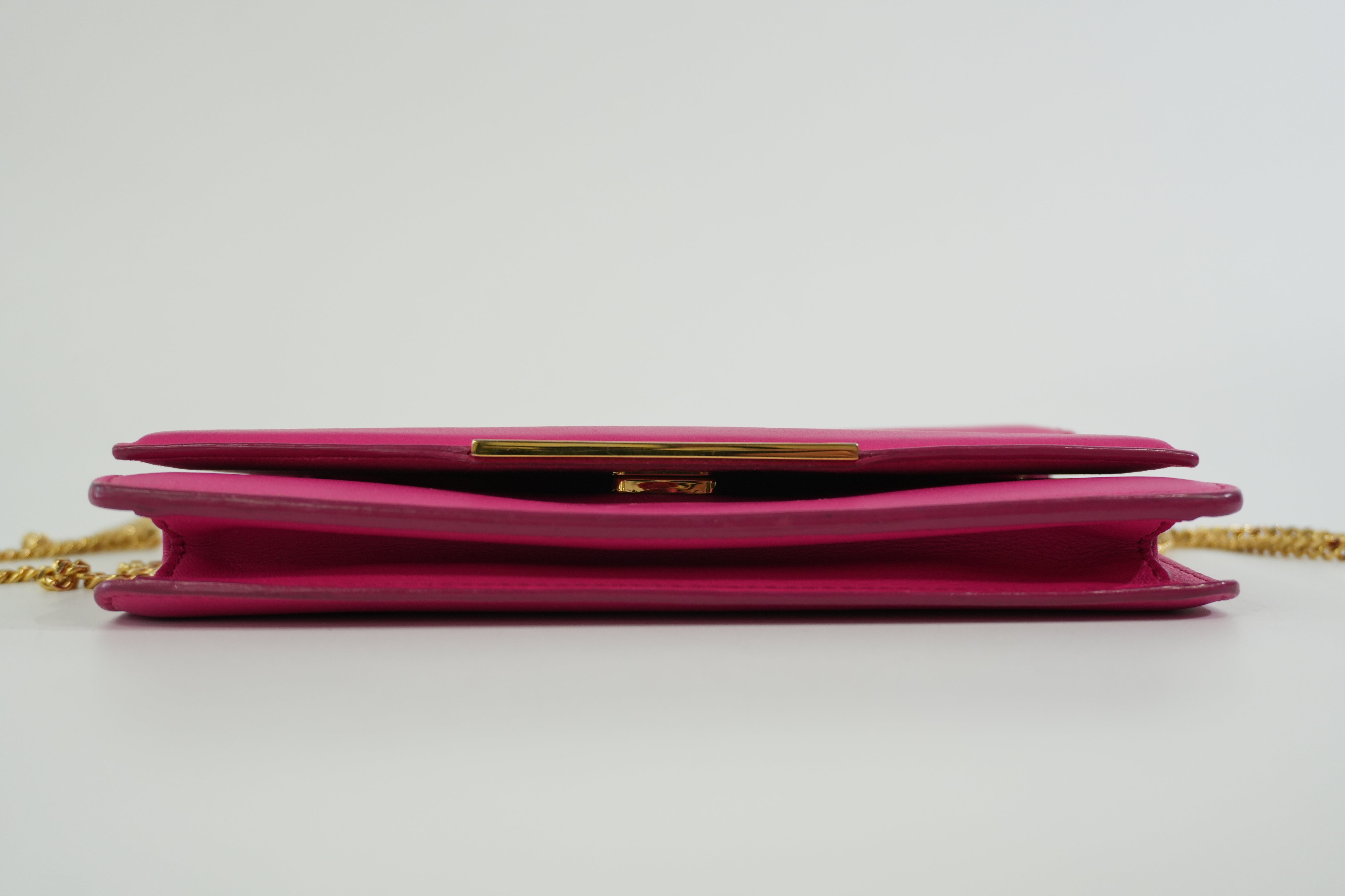 Pre-owned Fendi Wallet on Chain Pink