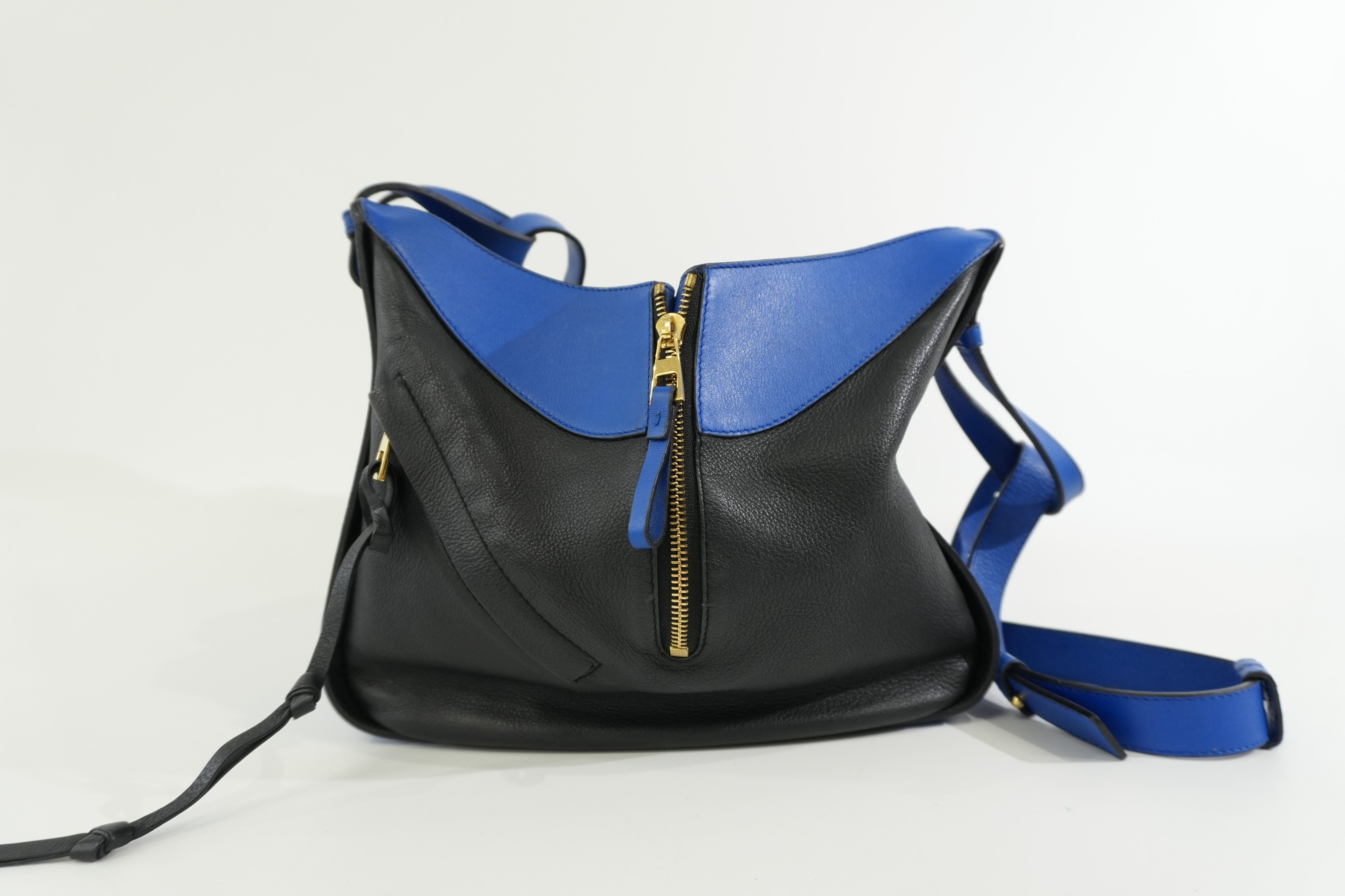 Pre-owned Loewe Hammock Shoulder Bag Blue and Black