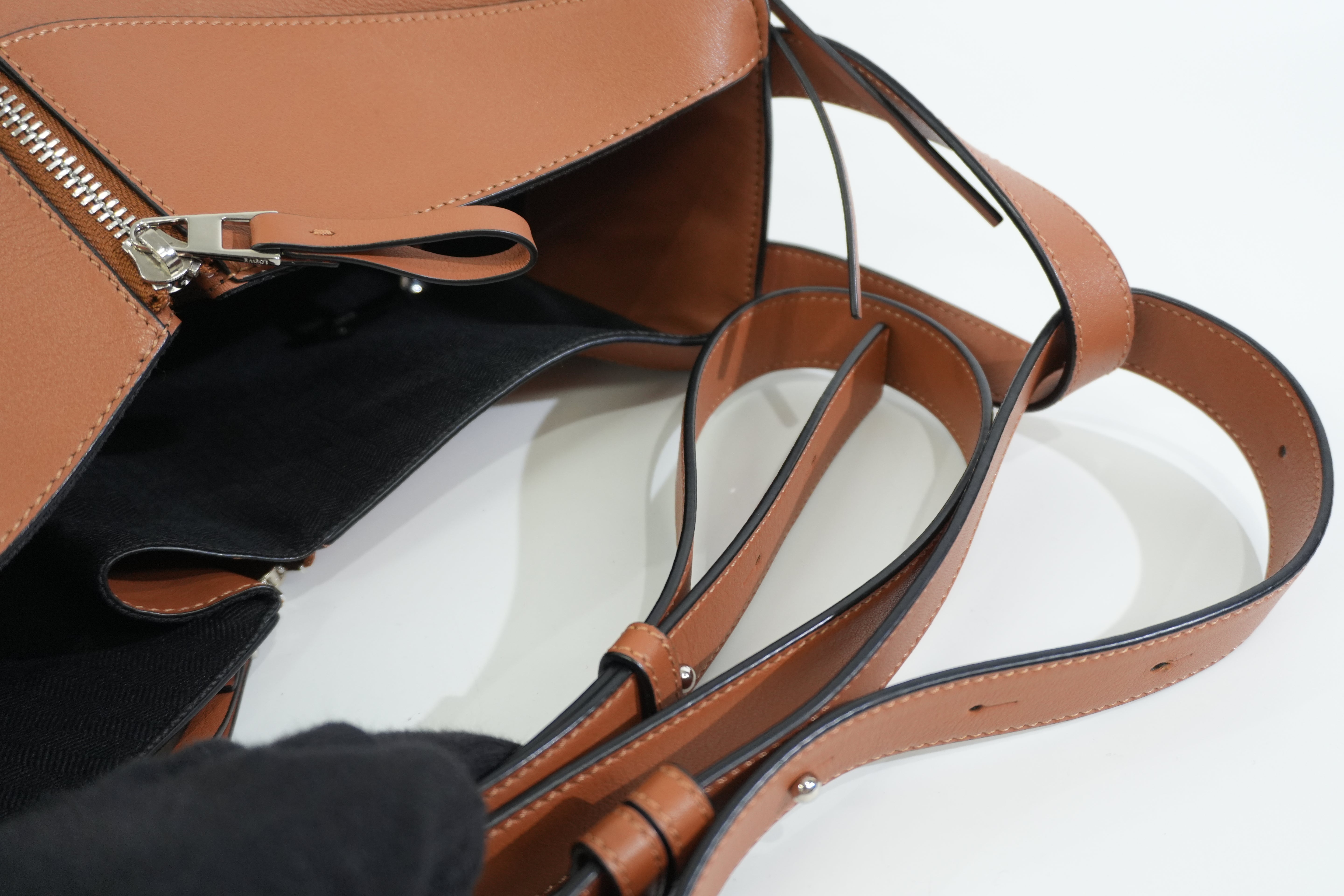 Pre-owned Loewe Hammock Shoulder Bag Brown