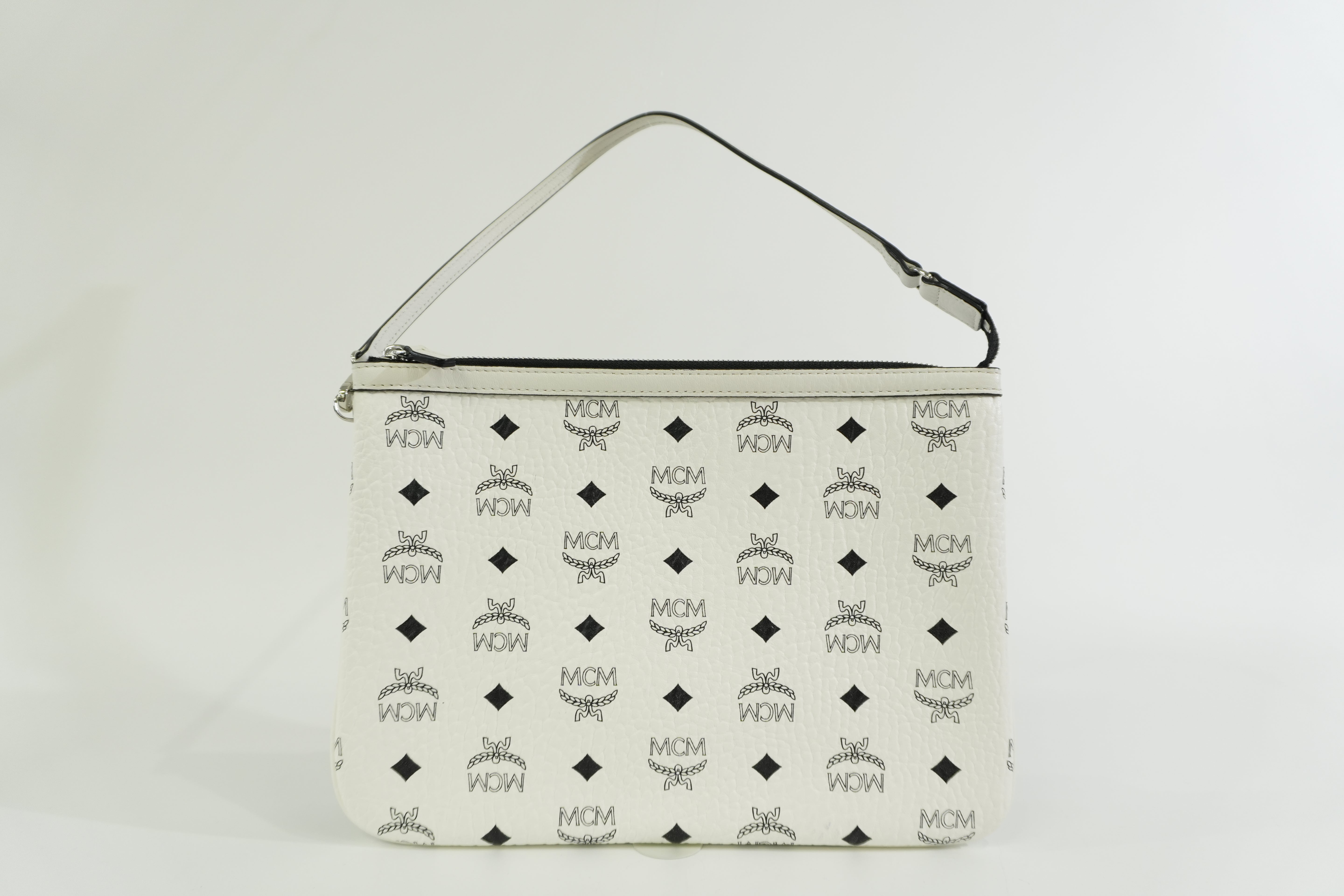 Pre-owned MCM Pouch White