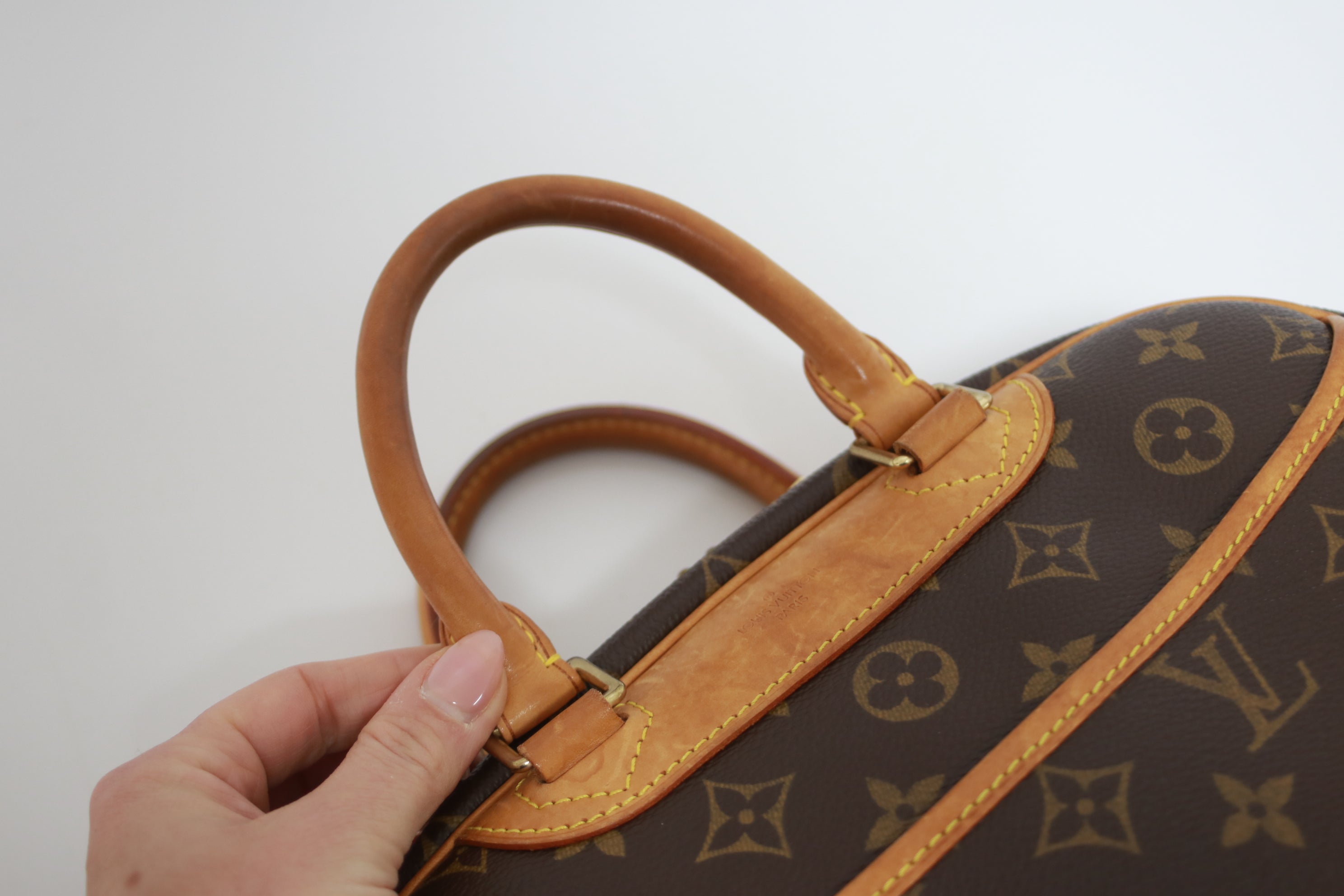 Louis Vuitton Trouville PM Handbag Used (7830)