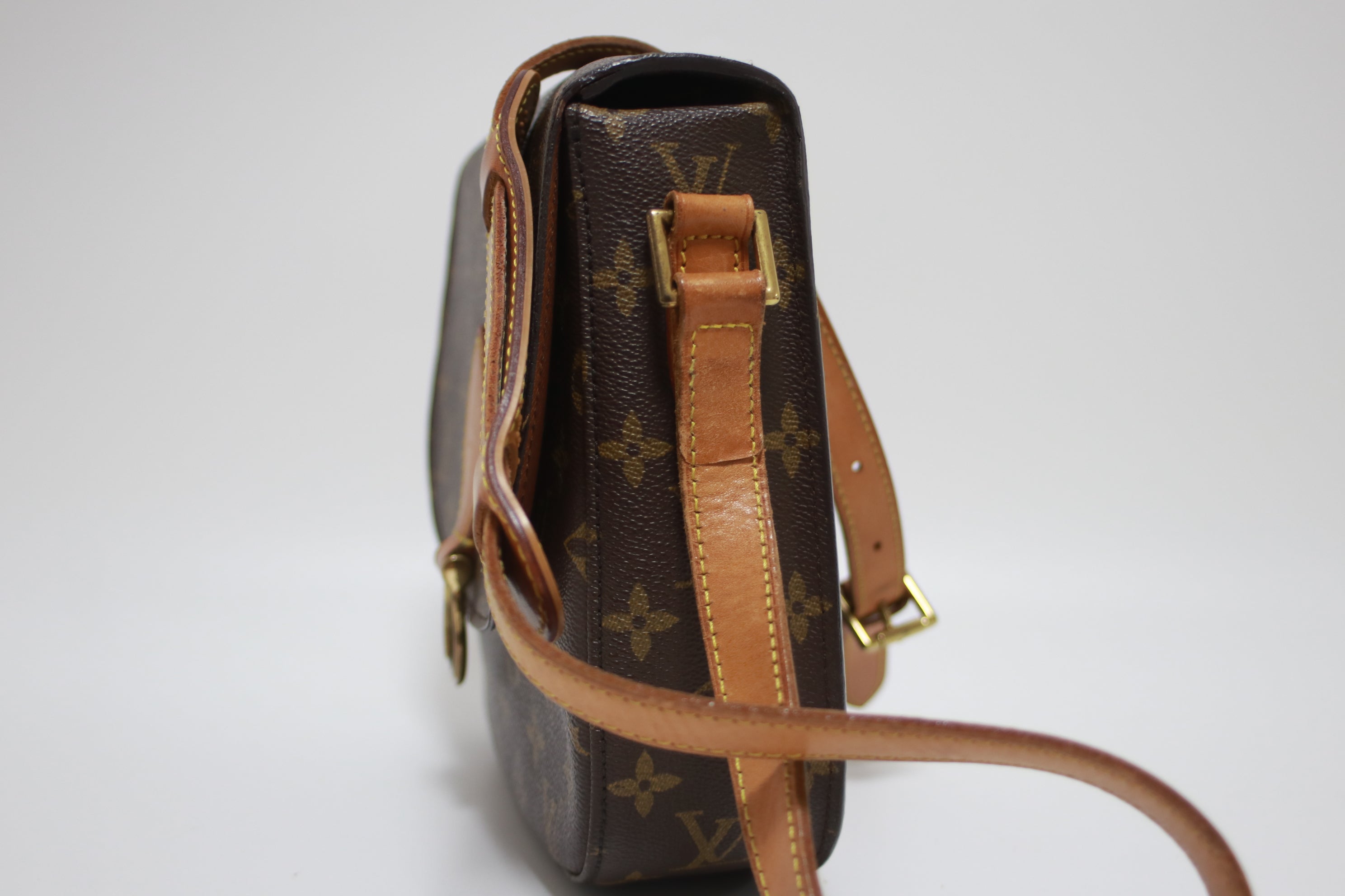 Louis Vuitton Saint Cloud GM Shoulder Bag No Stickiness Used